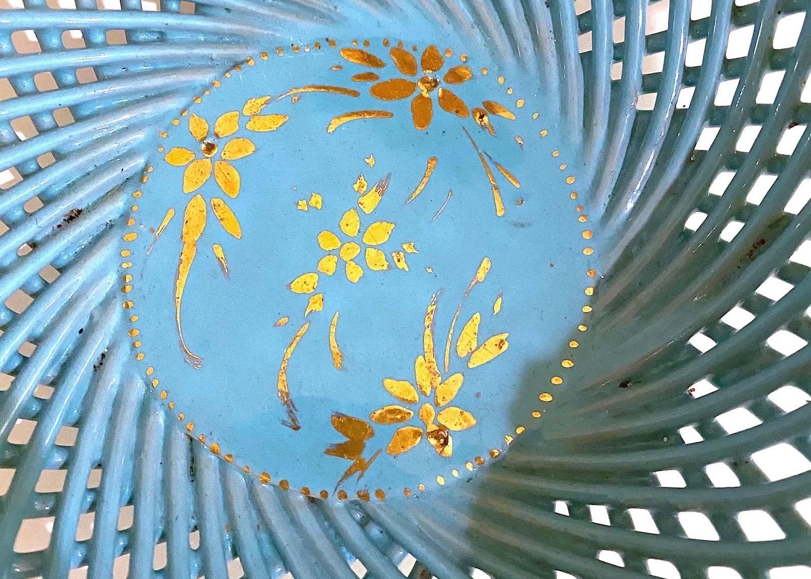 Vintage Italian Turquoise and Gold Ceramic Basket Weave Bowl In Good Condition For Sale In Charleston, SC