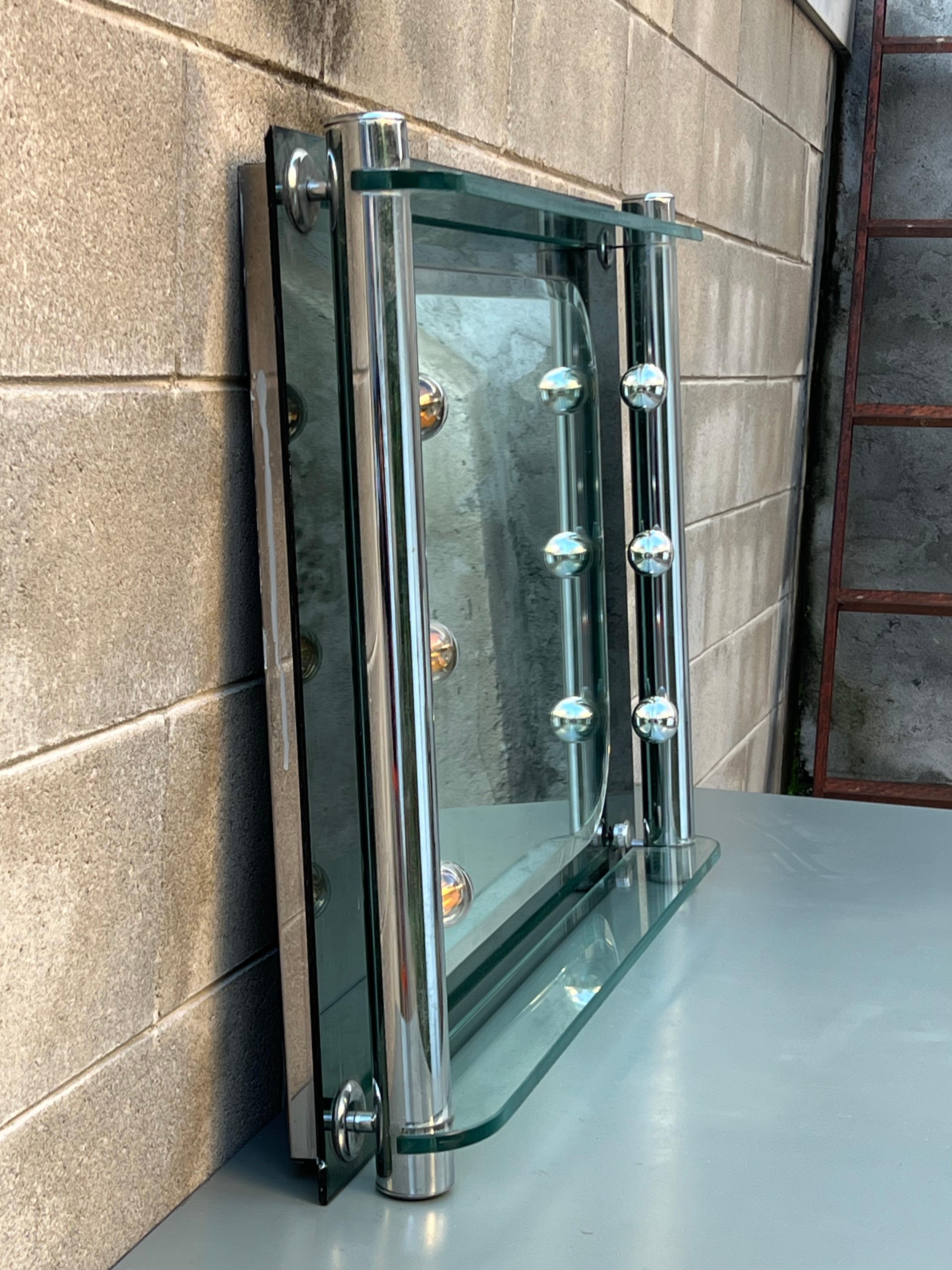 Vintage Italian Vanity Mirror with Lights, makeup art stylish fashion mirror In Good Condition For Sale In Milano, IT