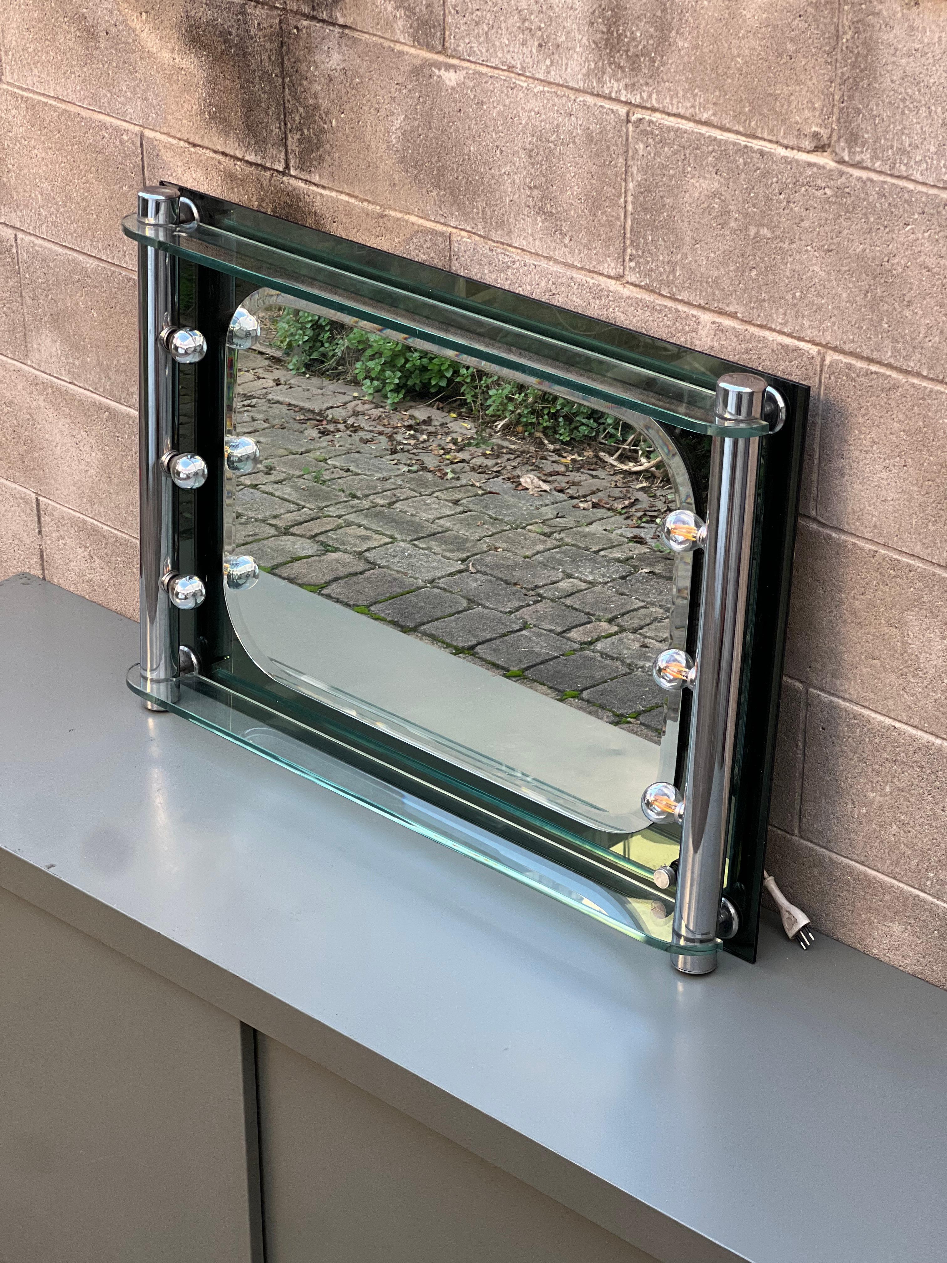 Vintage Italian Vanity Mirror with Lights, makeup art stylish fashion mirror For Sale 1
