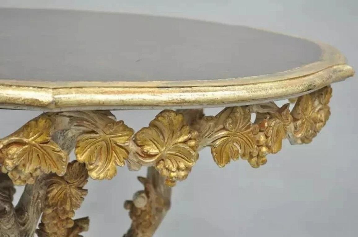 Vintage Italian Venetian Carved Wood Faux Bois Grapevine Center Tables - a Pair Regencia de Hollywood en venta