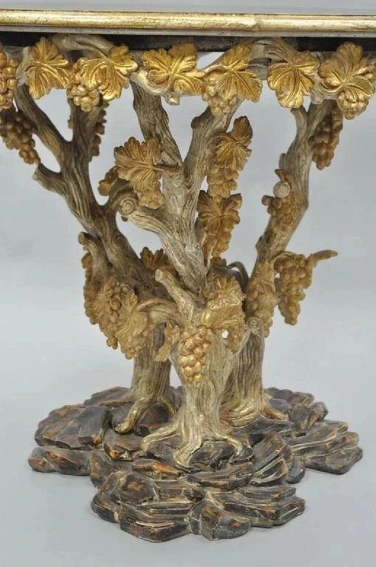 Vintage Italian Venetian Carved Wood Faux Bois Grapevine Center Tables - a Pair Desconocido en venta