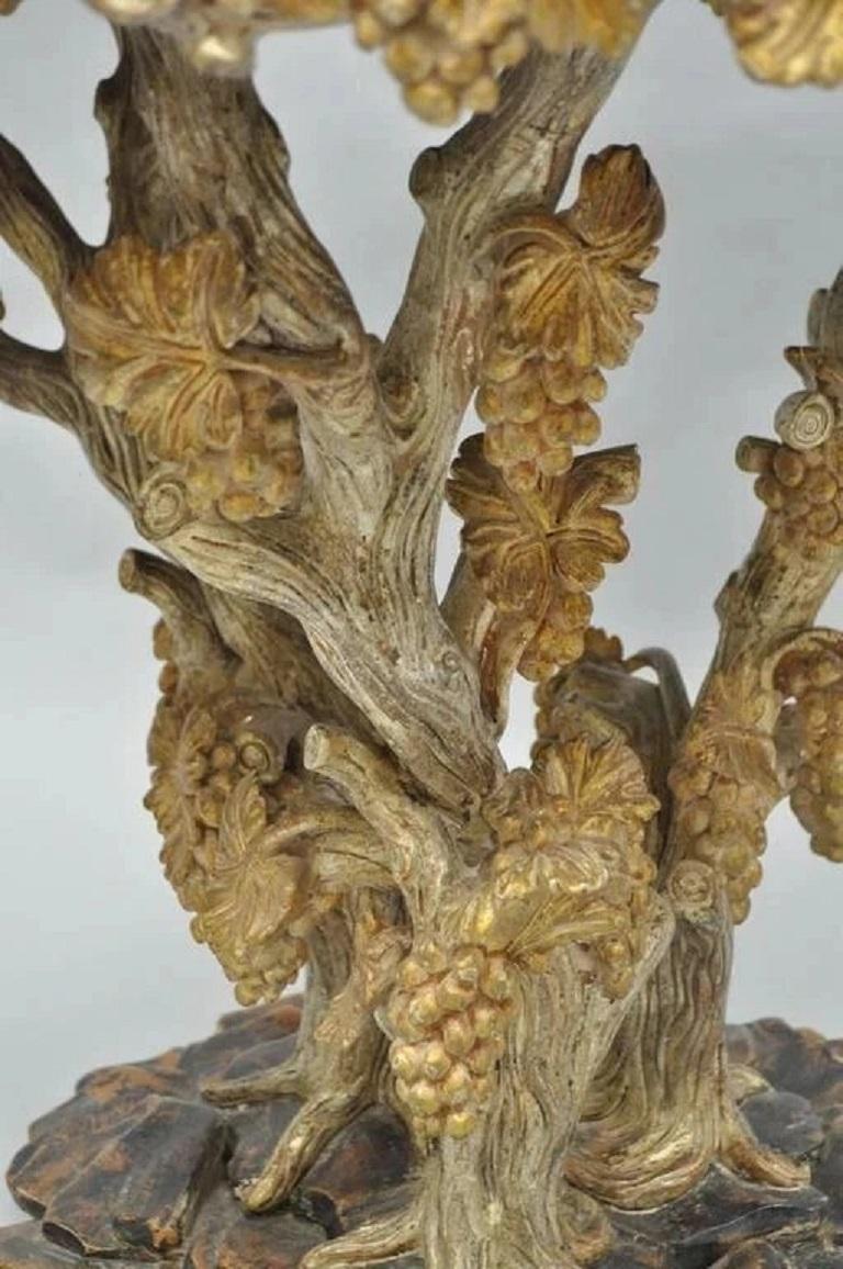 Vintage Italian Venetian Carved Wood Faux Bois Grapevine Center Tables - a Pair en Bueno estado para la venta en Philadelphia, PA