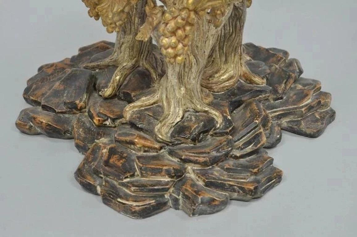 Vintage Italian Venetian Carved Wood Faux Bois Grapevine Center Tables - a Pair en venta 2