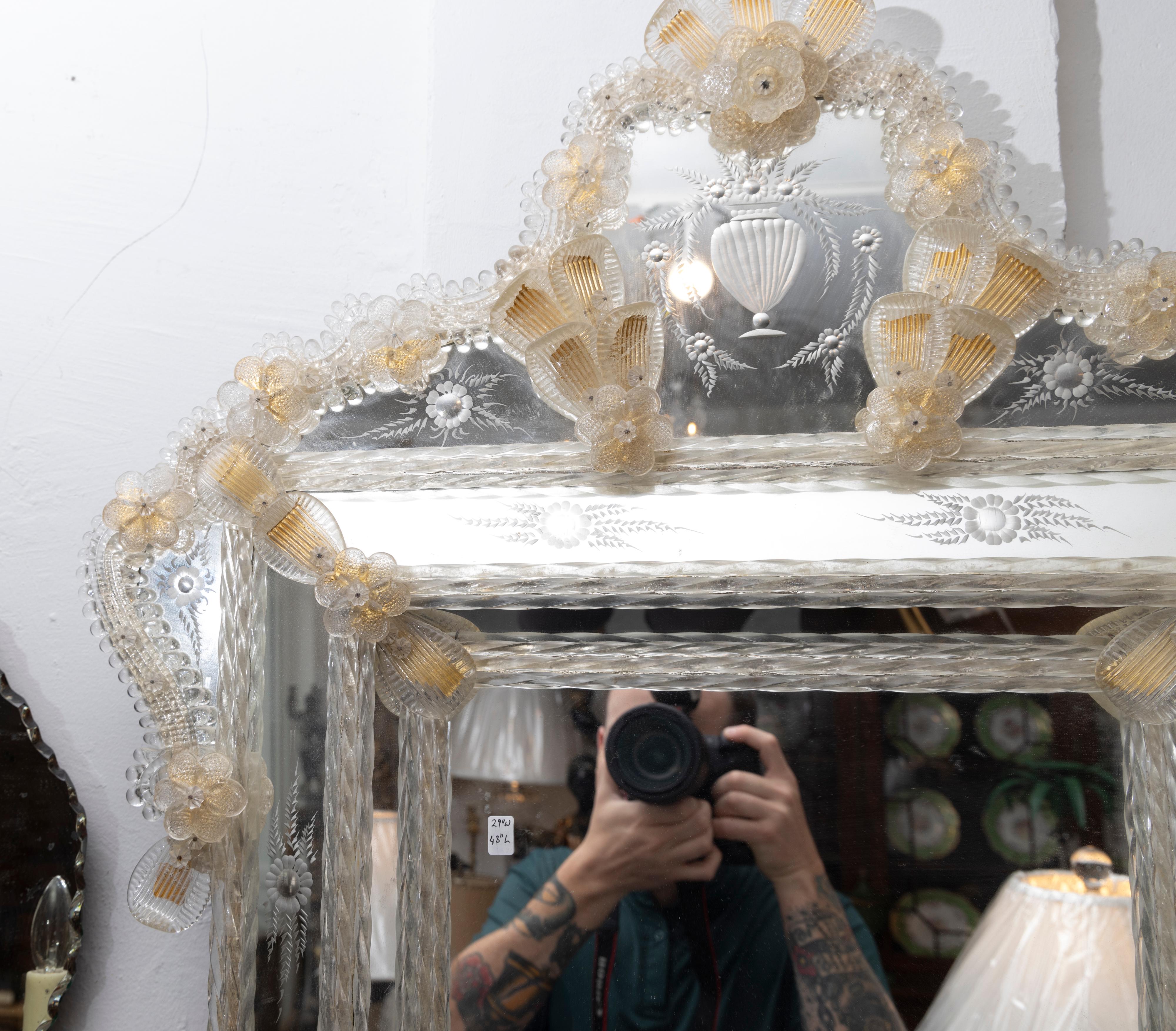20ième siècle Miroir vénitien italien vintage en verre gravé en vente