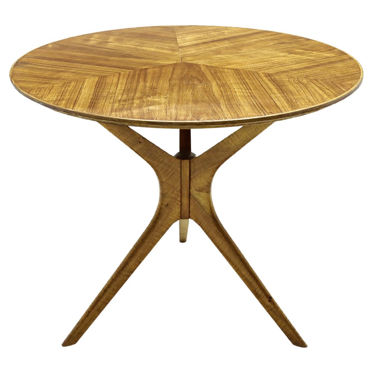 Table d'appoint italienne vintage Vladimir Kagan style trisymétrique en bois de cerisier   en vente