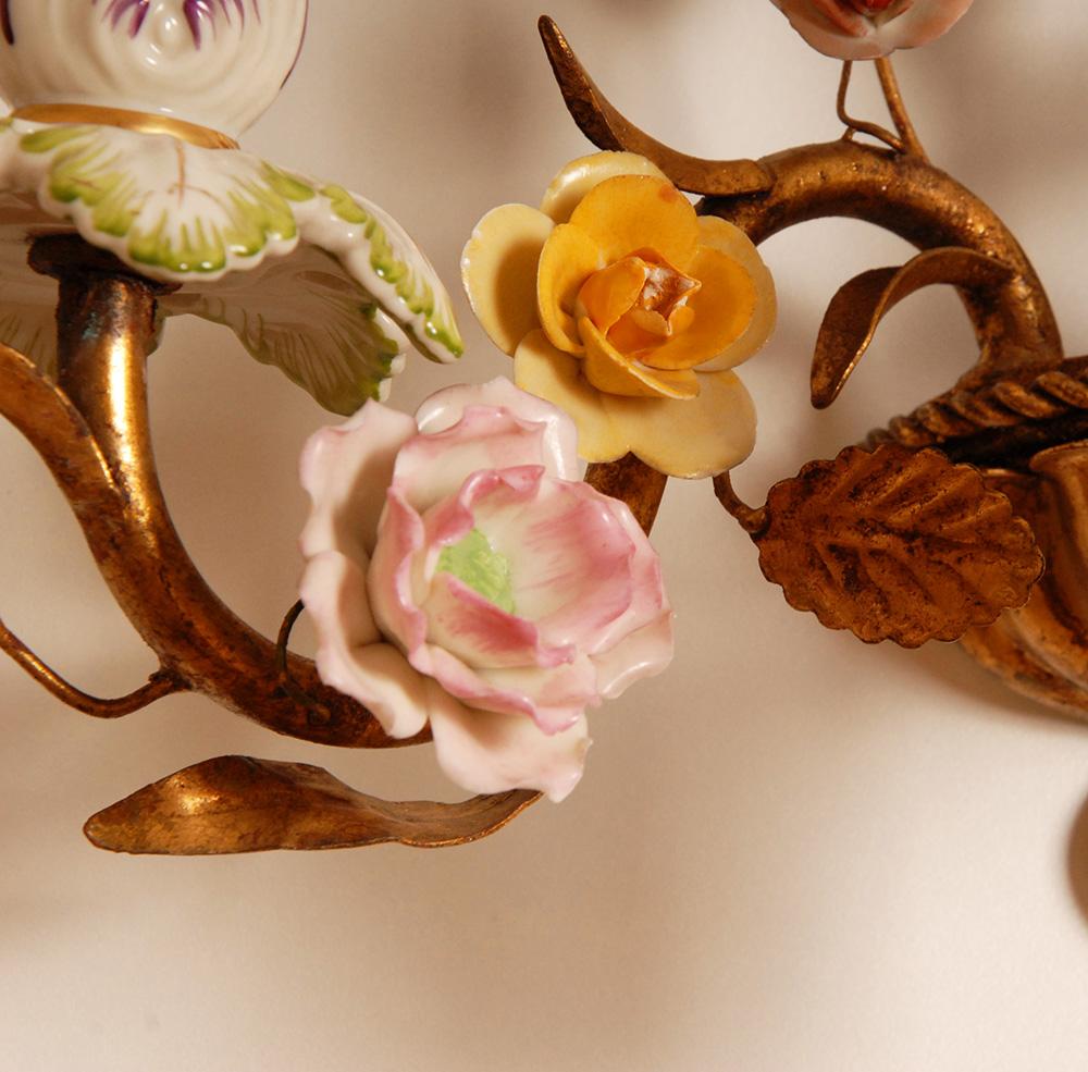 Vintage Italian Wall Lamps Gold Tole Florentiner Sconces Porcelain Roses a pair For Sale 4