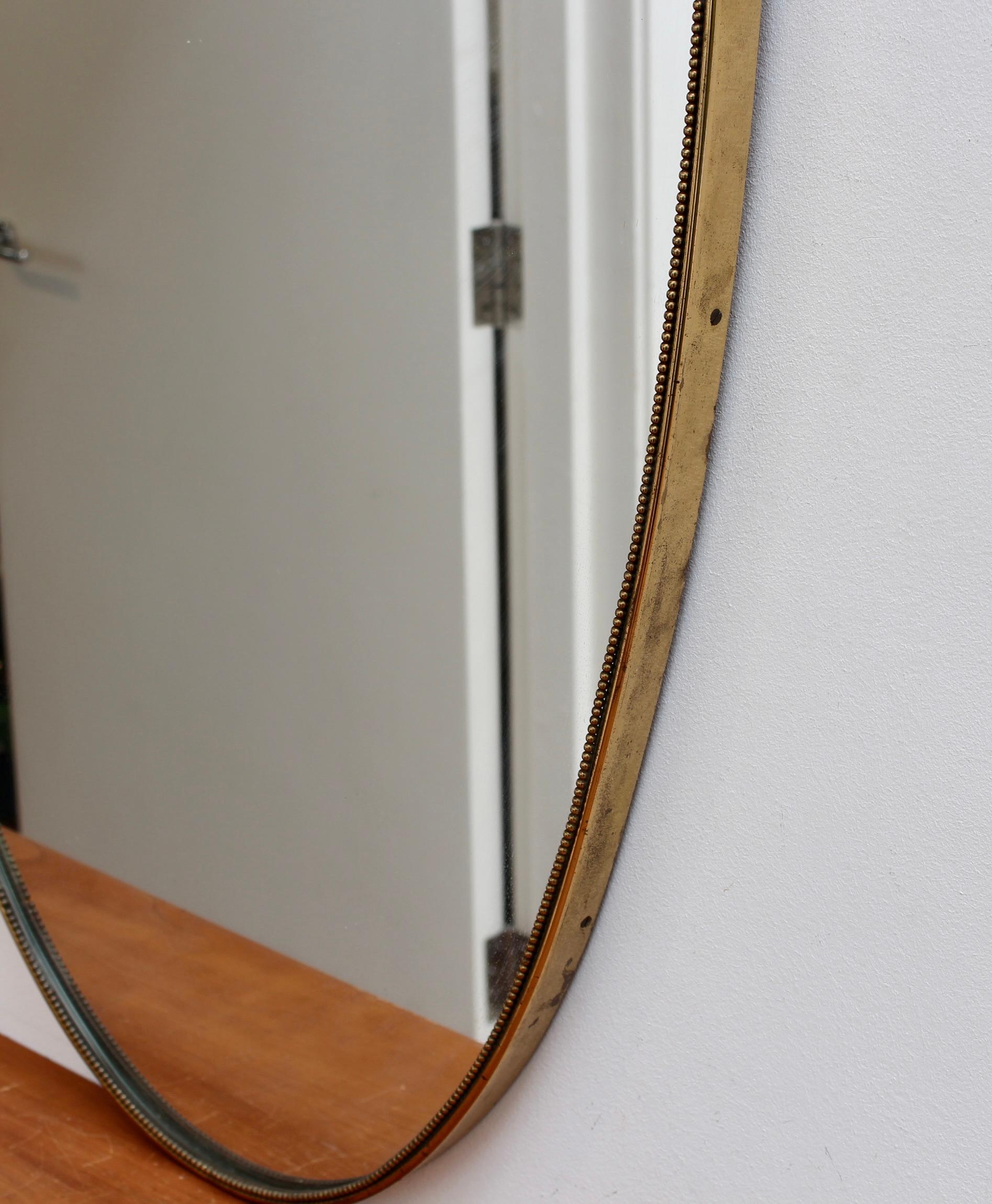 Vintage Italian Wall Mirror with Brass Frame and Beading (circa 1950s) For Sale 8