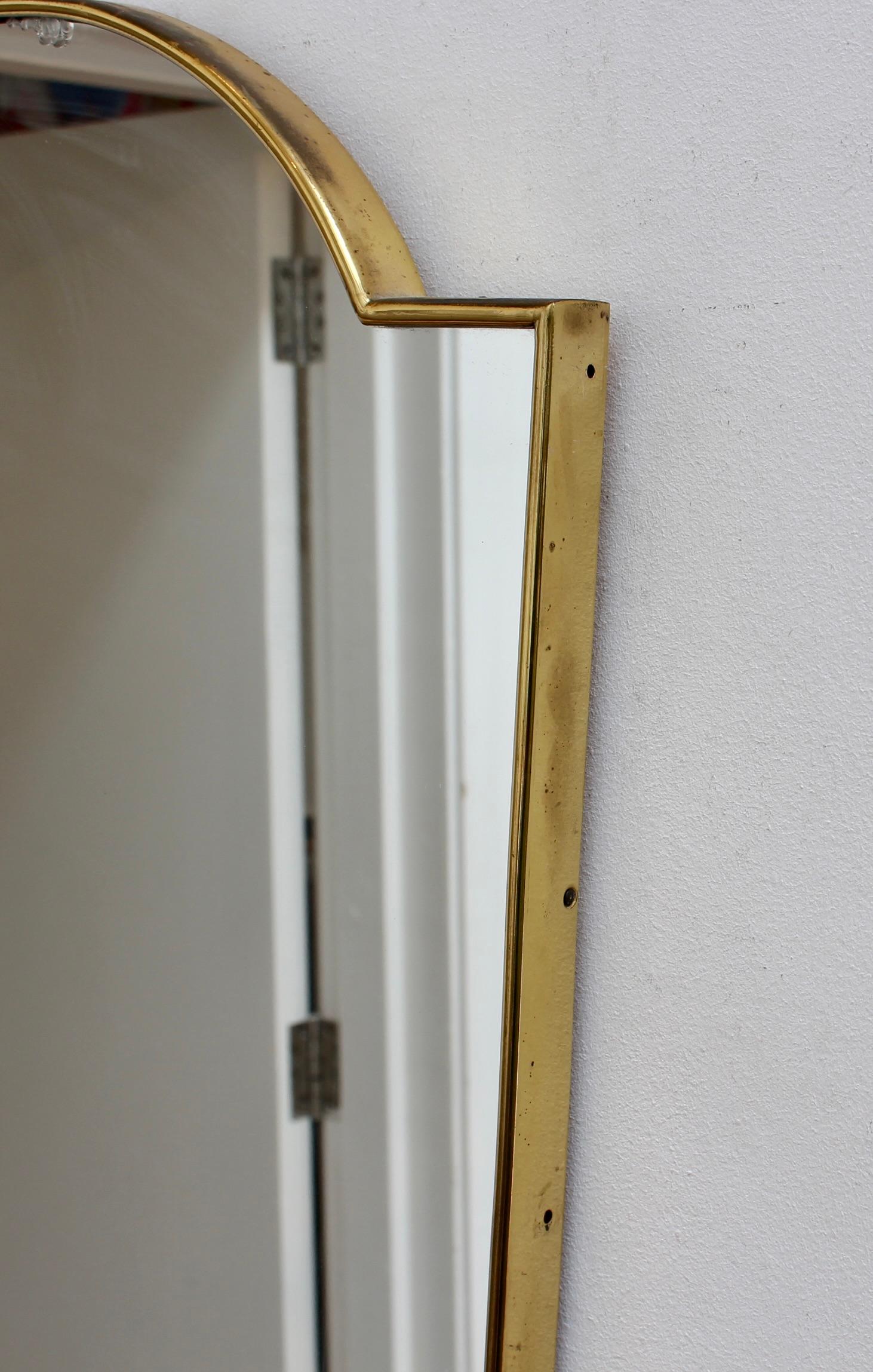 Vintage Italian Wall Mirror with Brass Frame (circa 1950s) For Sale 7