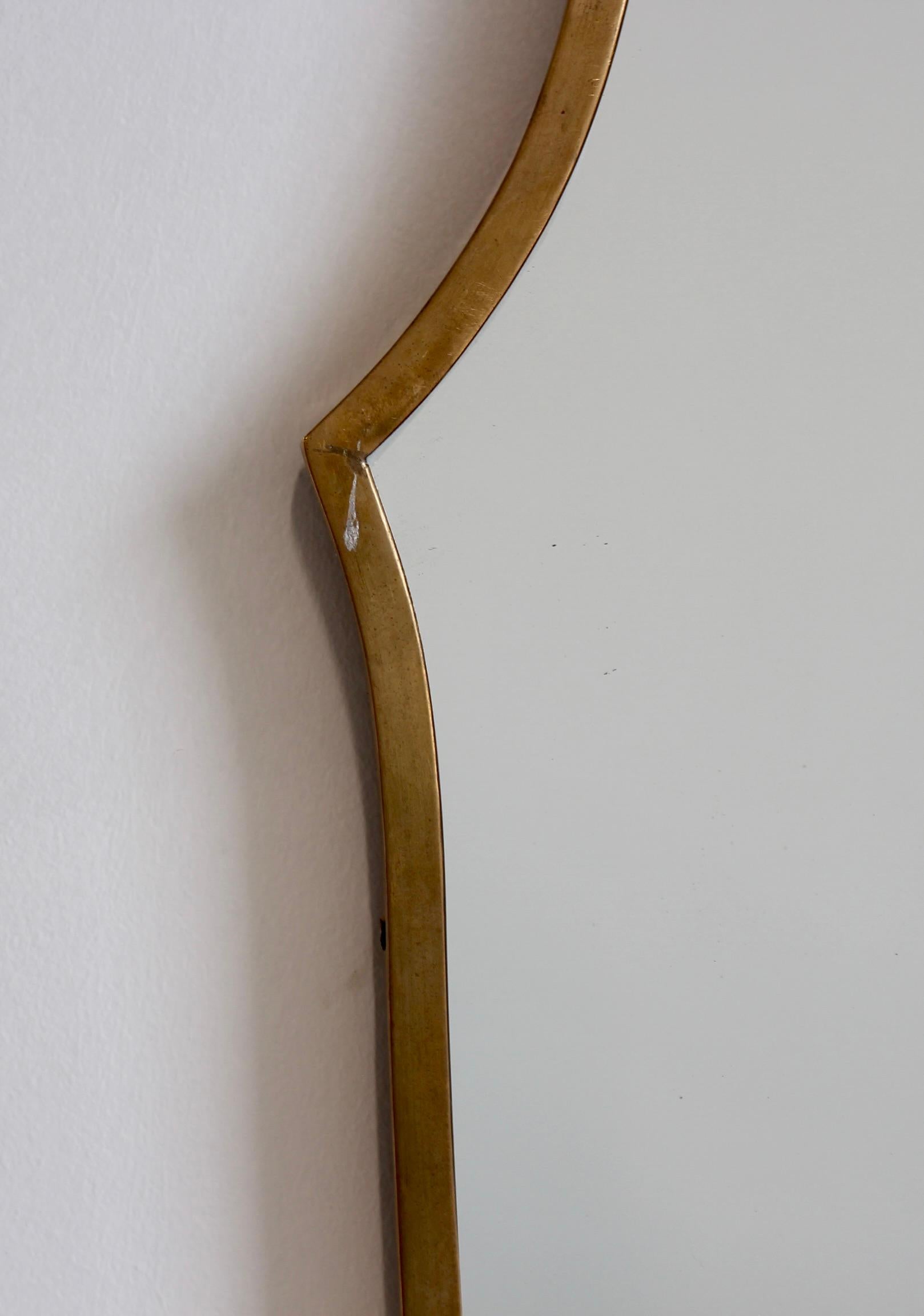 Italienischer Vintage-Wandspiegel mit Messingrahmen (ca. 1950er Jahre) im Angebot 8