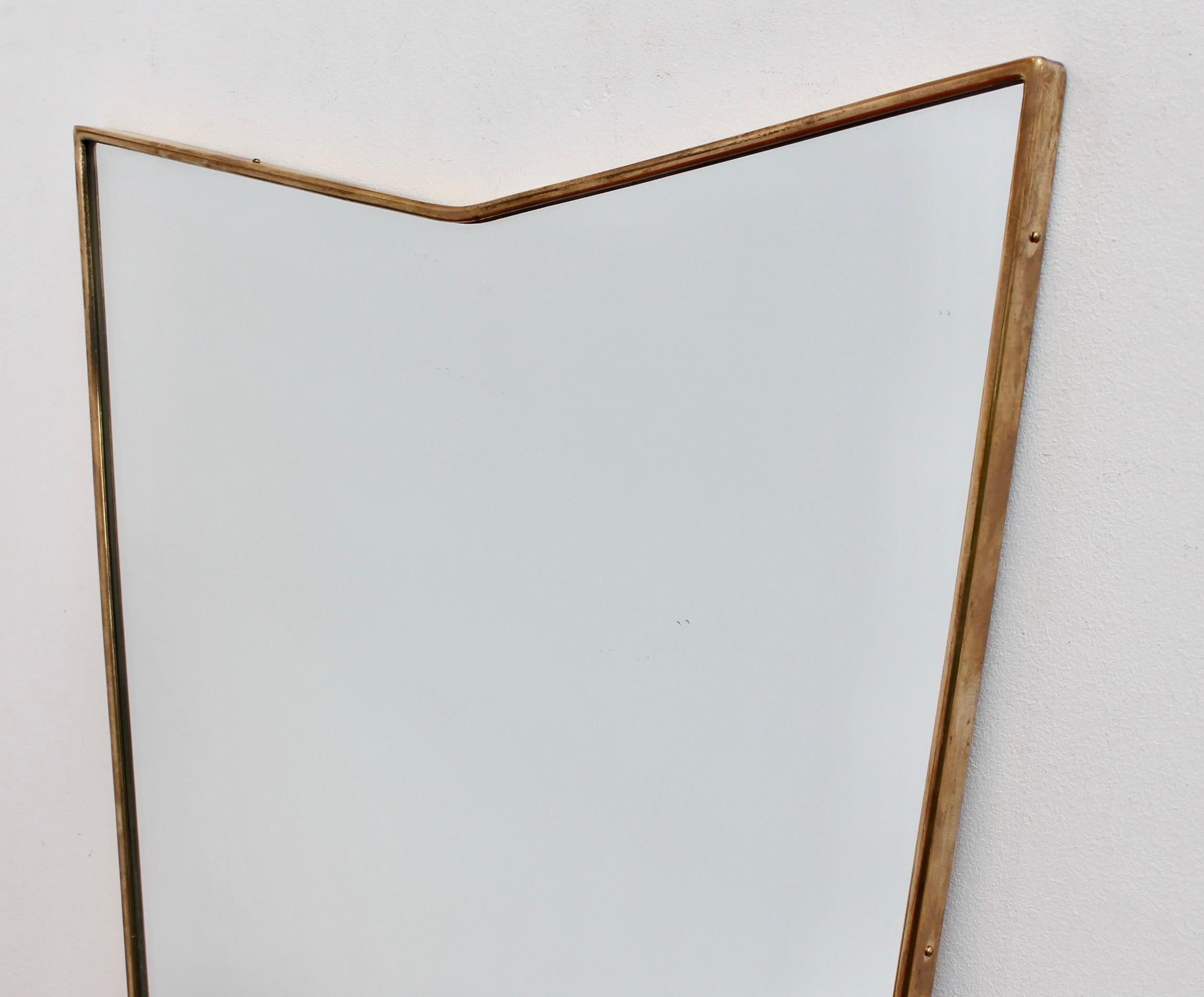 Vintage Italian Wall Mirror with Brass Frame (circa 1950s) For Sale 2