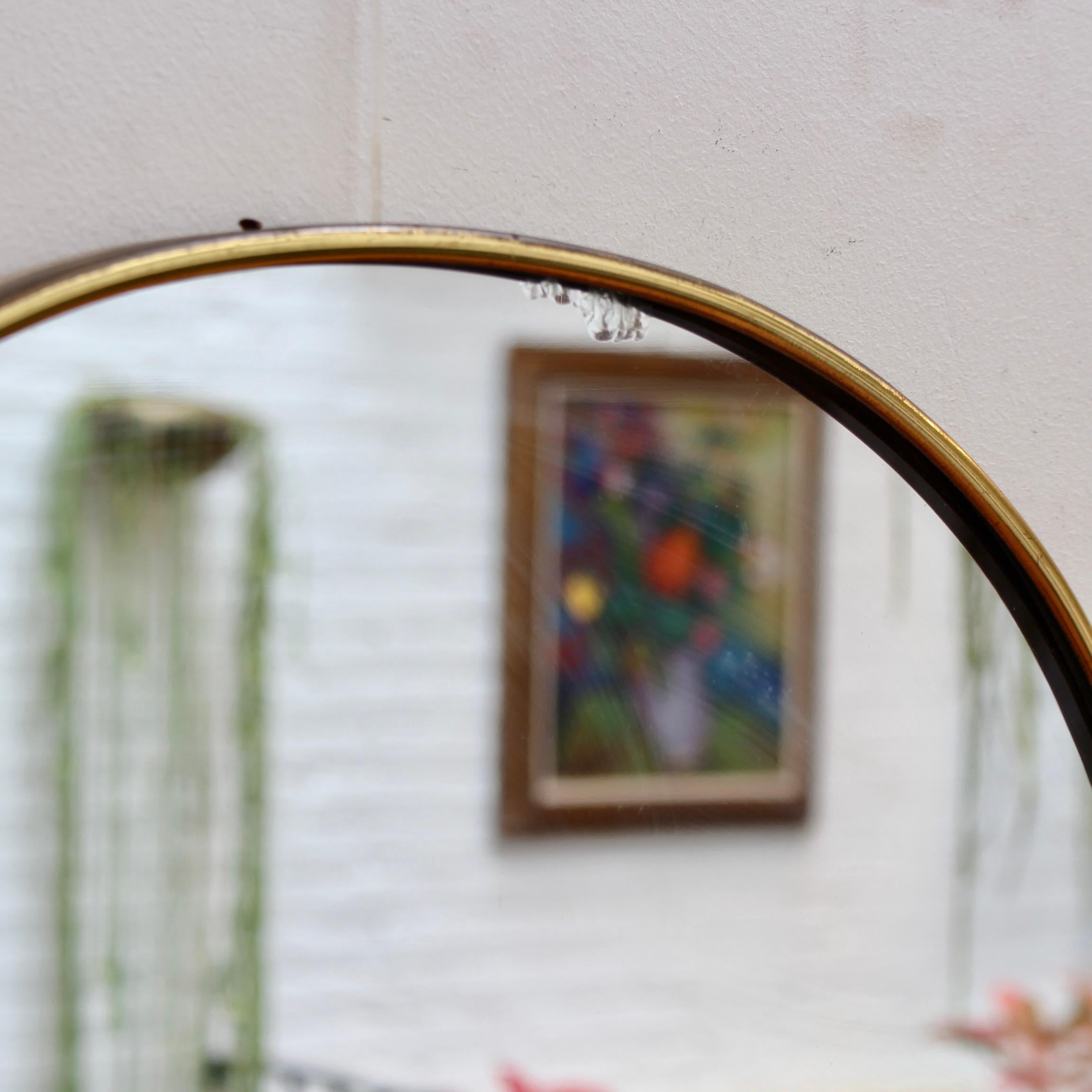 Vintage Italian Wall Mirror with Brass Frame (circa 1950s) For Sale 4