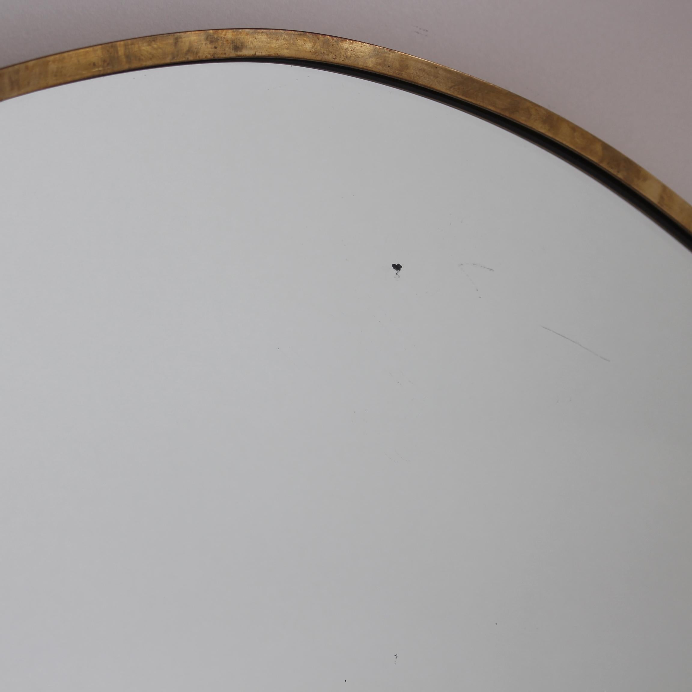 Italienischer Vintage-Wandspiegel mit Messingrahmen (ca. 1950er Jahre) im Angebot 4