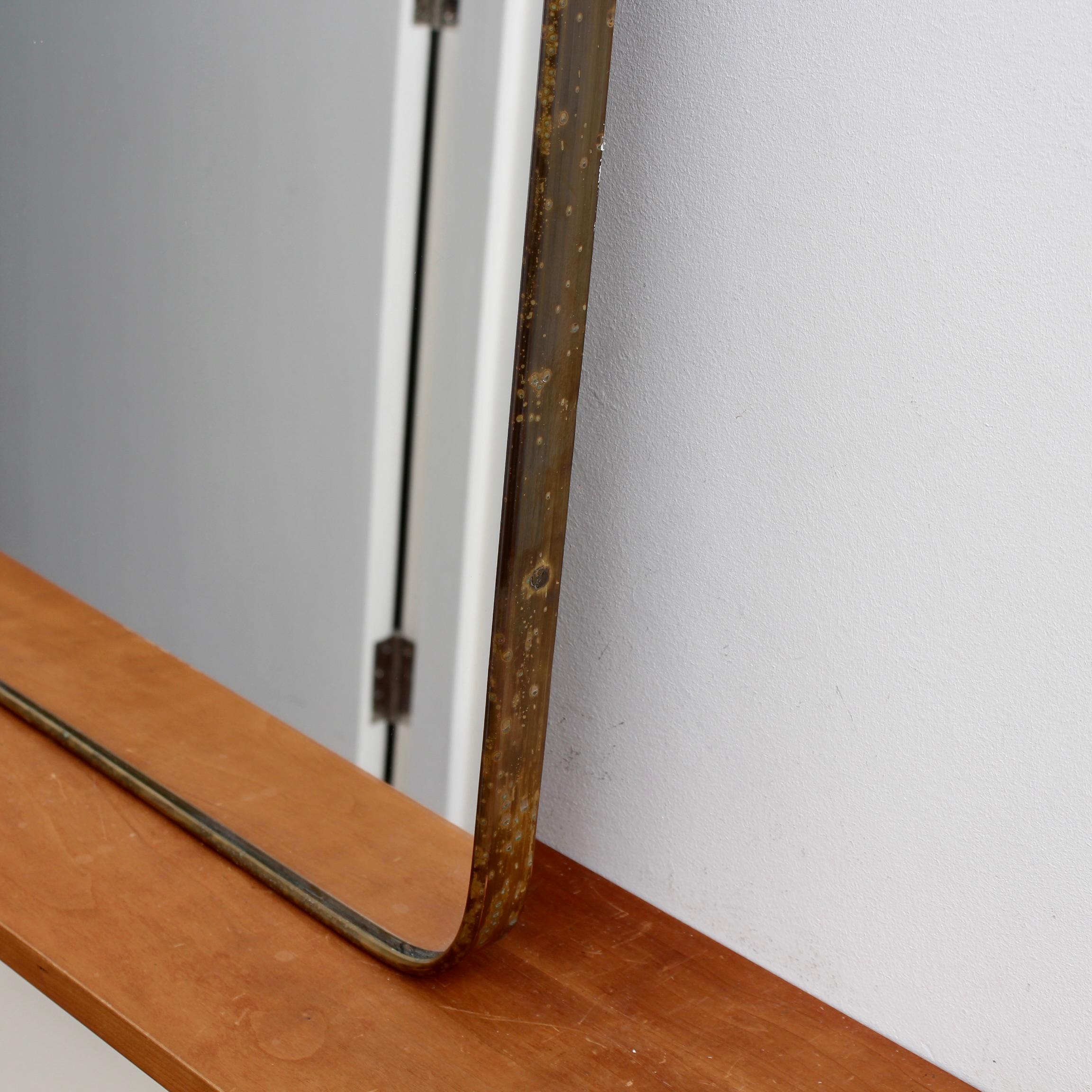 Vintage Italian Wall Mirror with Brass Frame (circa 1950s) - Large For Sale 3