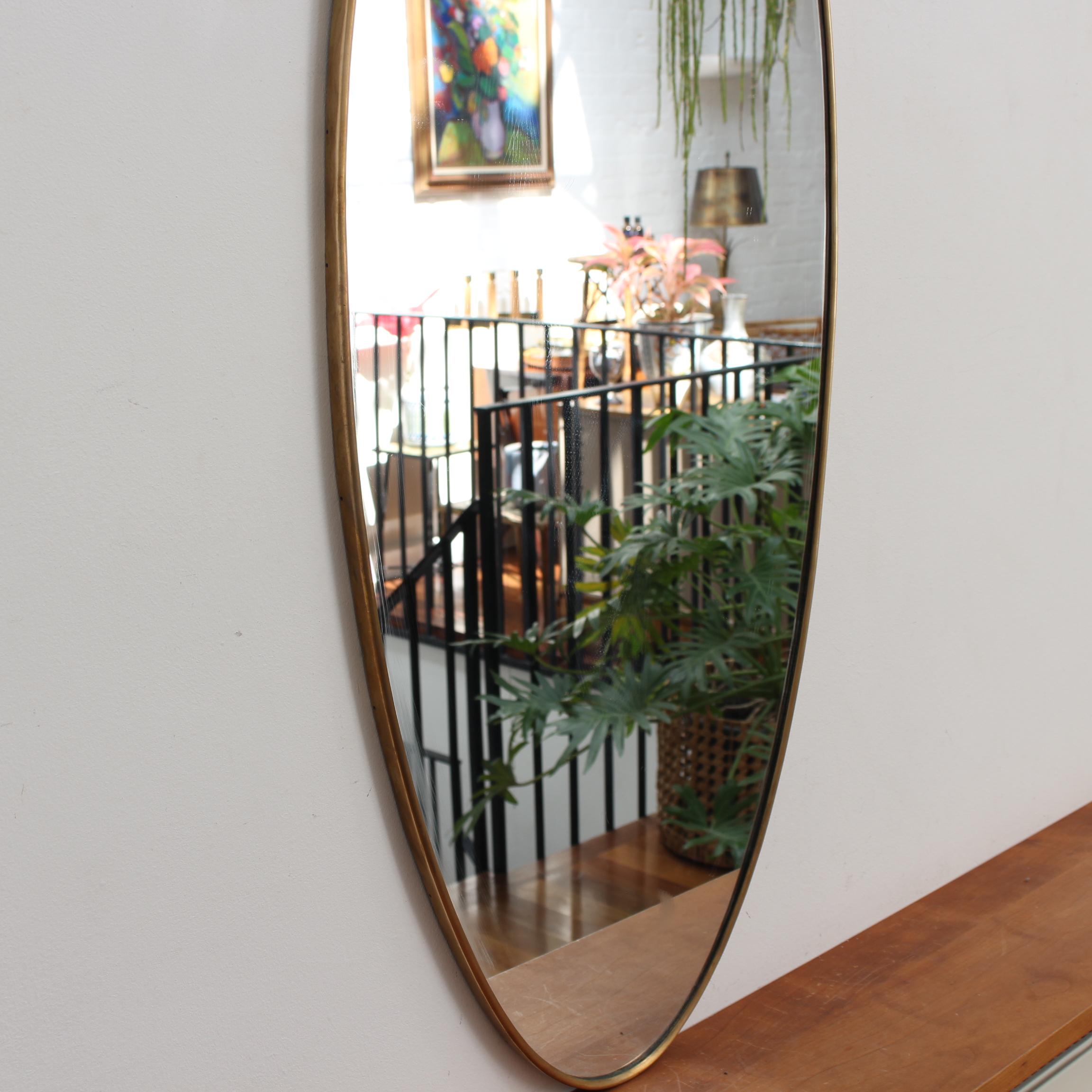 Vintage Italian Wall Mirror with Brass Frame (circa 1960s) In Good Condition For Sale In London, GB