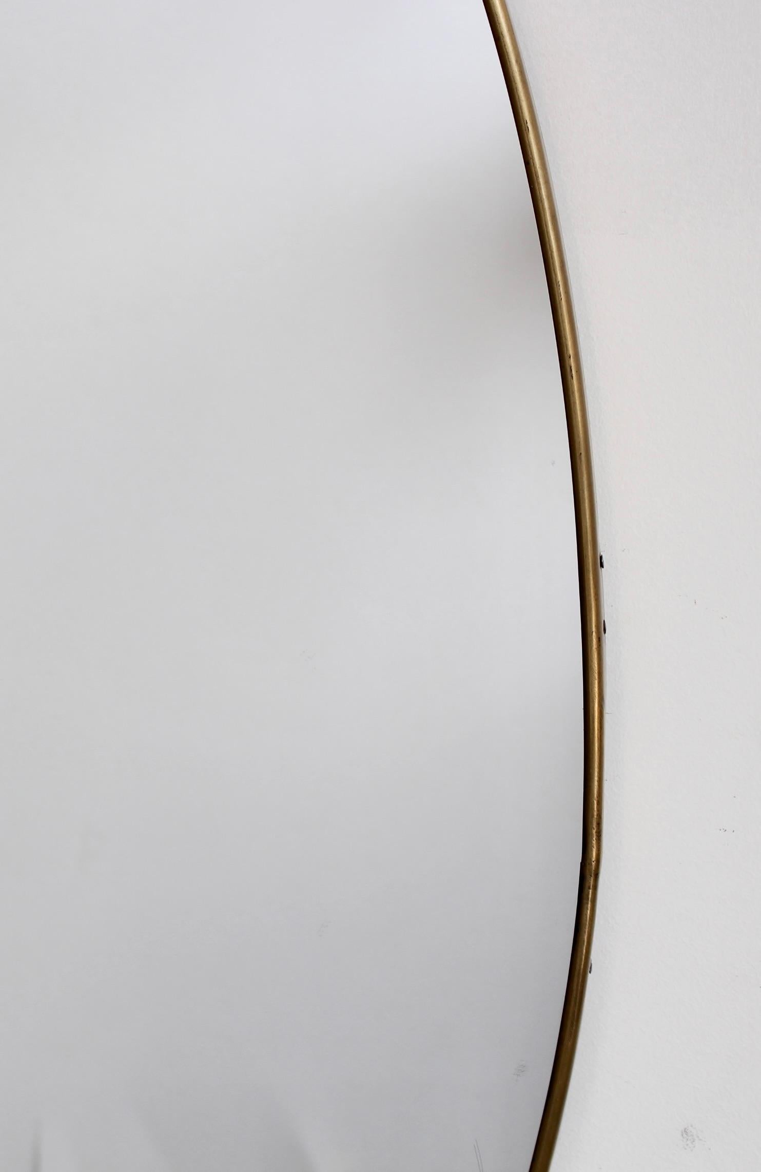 Miroir mural italien vintage avec cadre en laiton (vers les années 1960) en vente 3