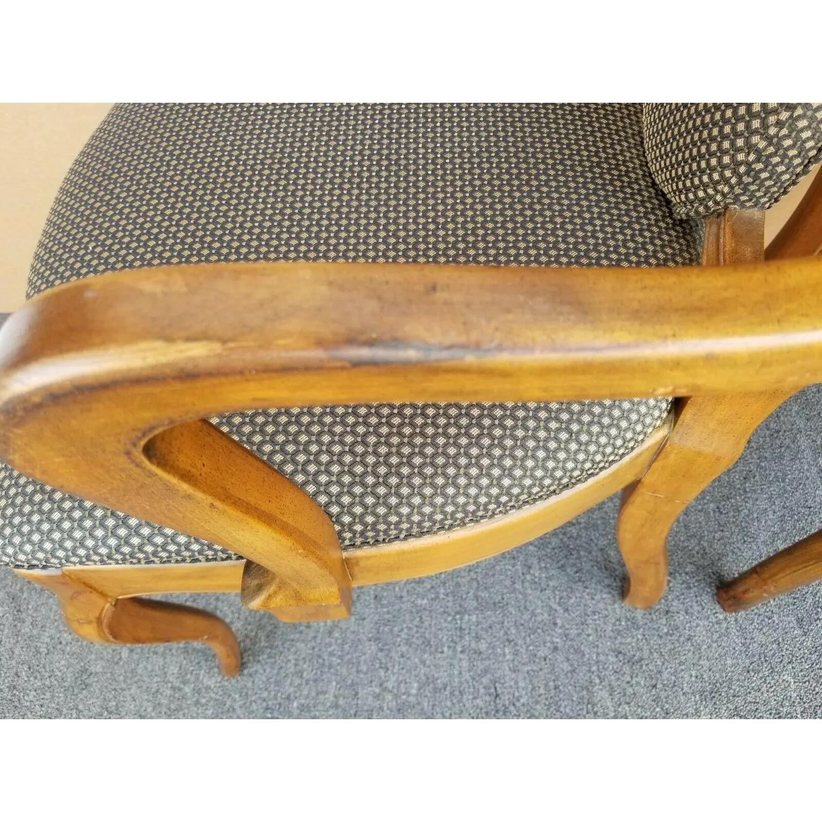 Italienische Akzent-Esssessel aus Nussbaumholz - 2er-Set im Angebot 6