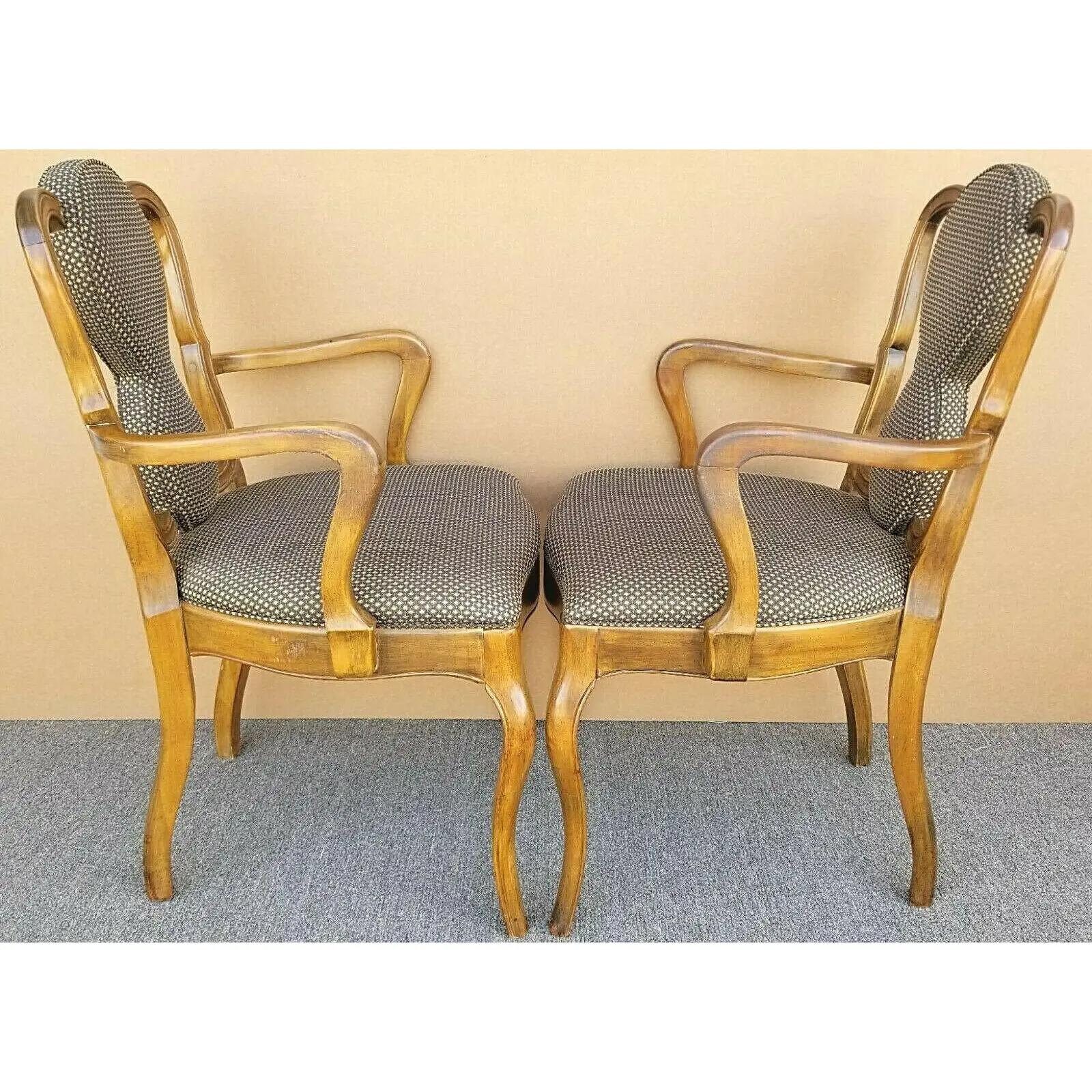 Italienische Akzent-Esssessel aus Nussbaumholz - 2er-Set im Angebot 3