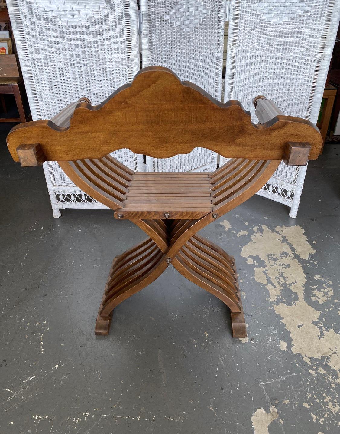 Vintage Italian Walnut Savonarola Folding Chair In Good Condition In San Carlos, CA