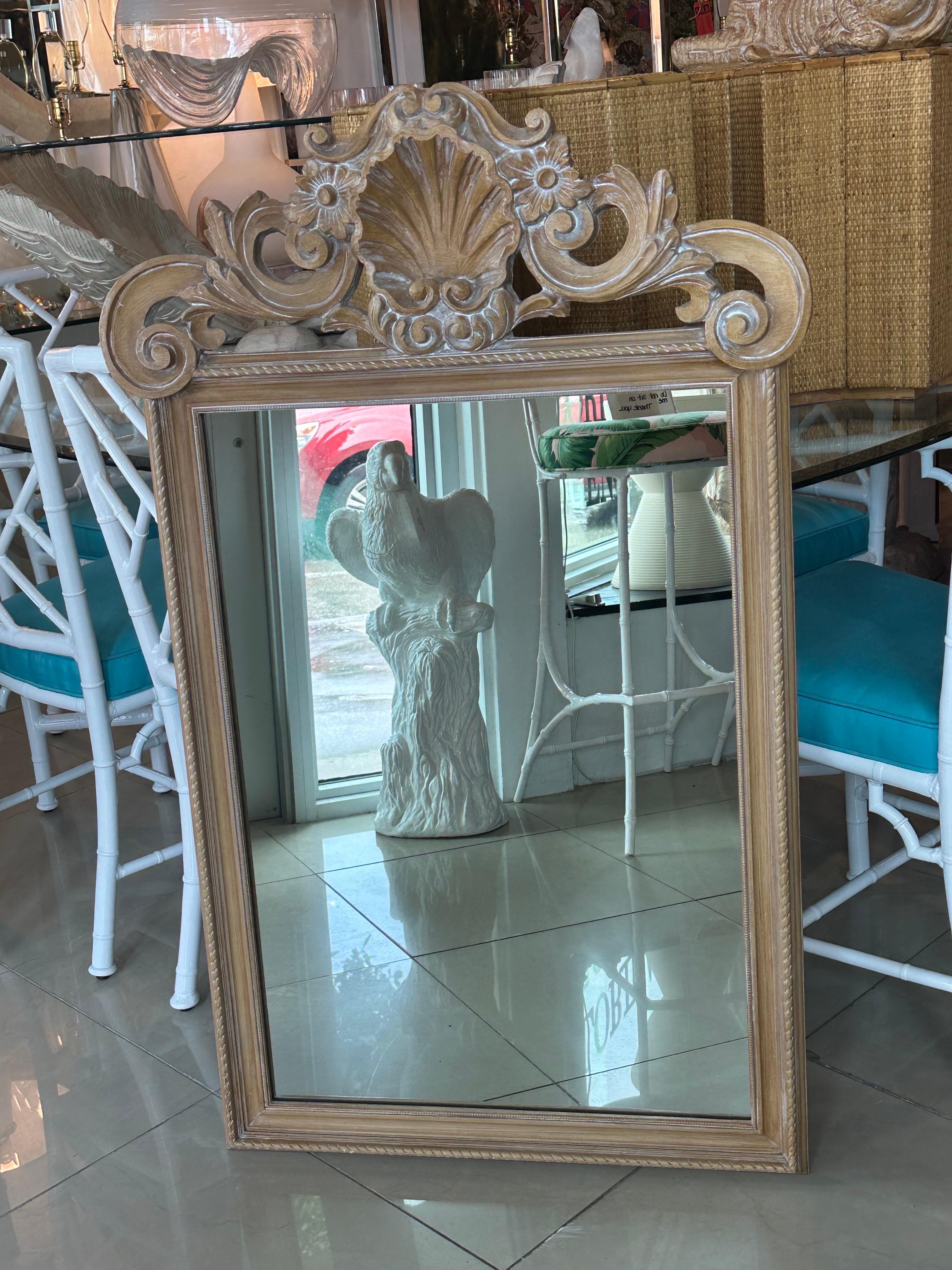 Vintage Italian Wood Carved Shell Seashell Palm Beach Wall Mirror In Good Condition For Sale In West Palm Beach, FL