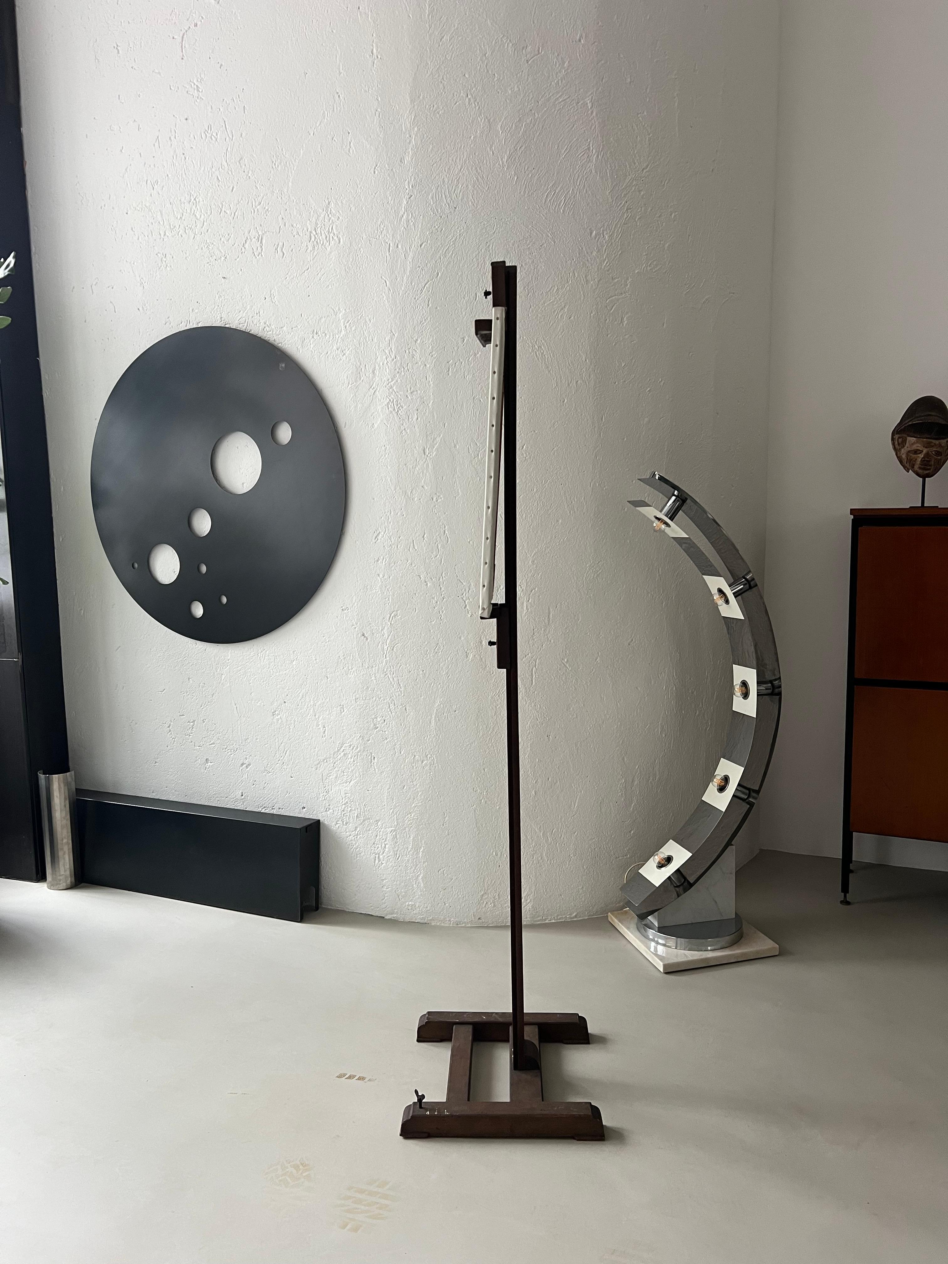 Italienische Vintage-Holz Staffelei, Kunsthalter, flacher Fernseherhalter aus Holz im Angebot 4