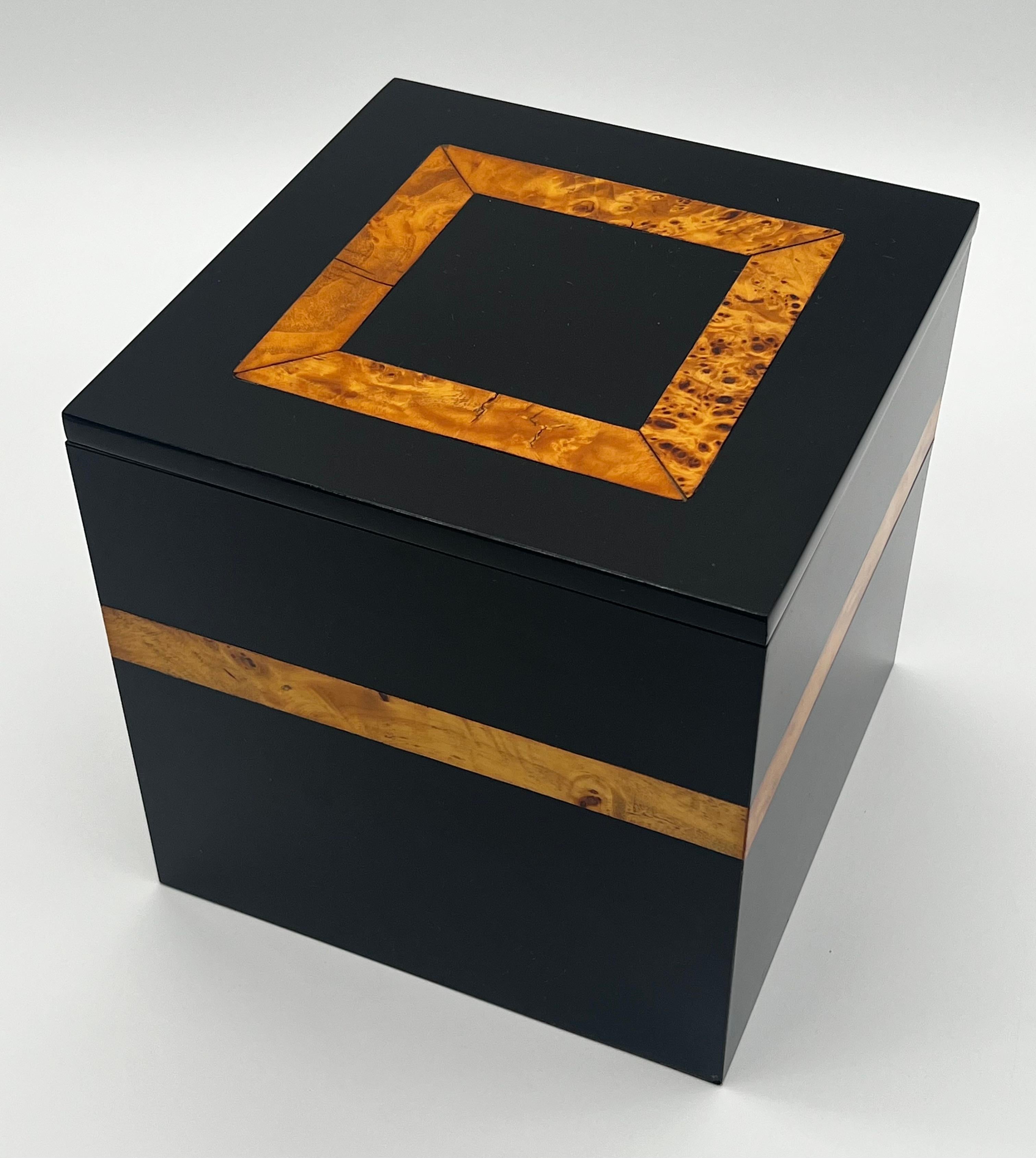 Vintage Italian Wood Inlaid Black Acrylic Lacquered Art Deco Ice Box 8