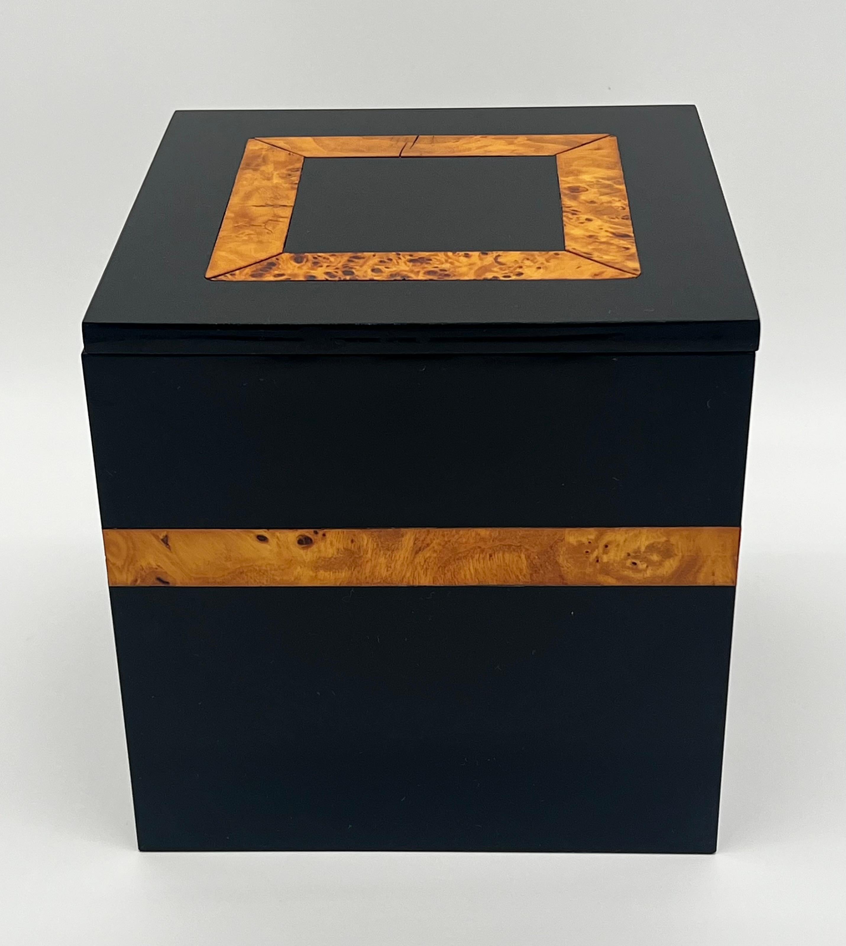 Vintage Italian Wood Inlaid Black Acrylic Lacquered Art Deco Ice Box 10