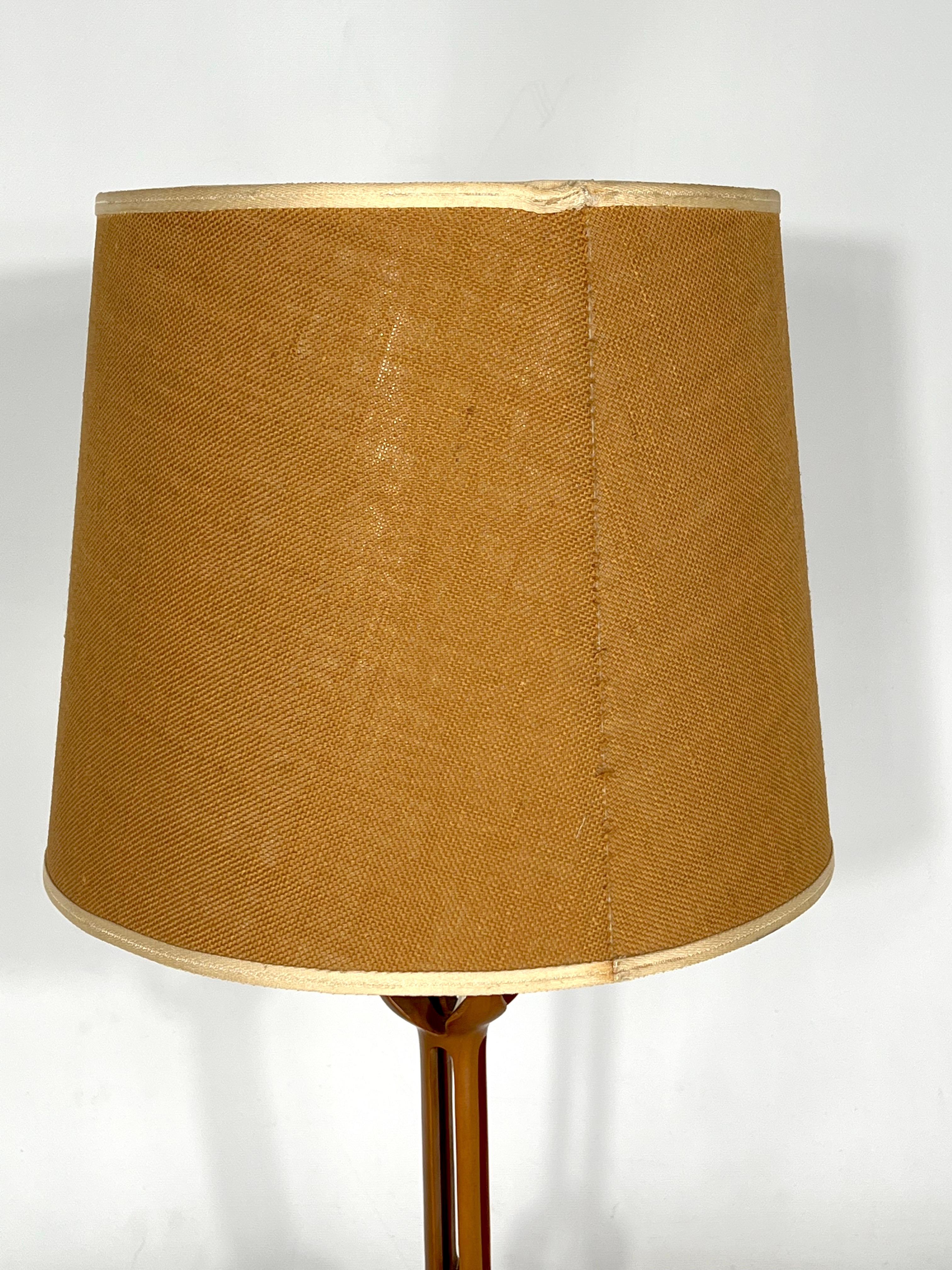 Wood Vintage Italian wood table lamp from 50s For Sale