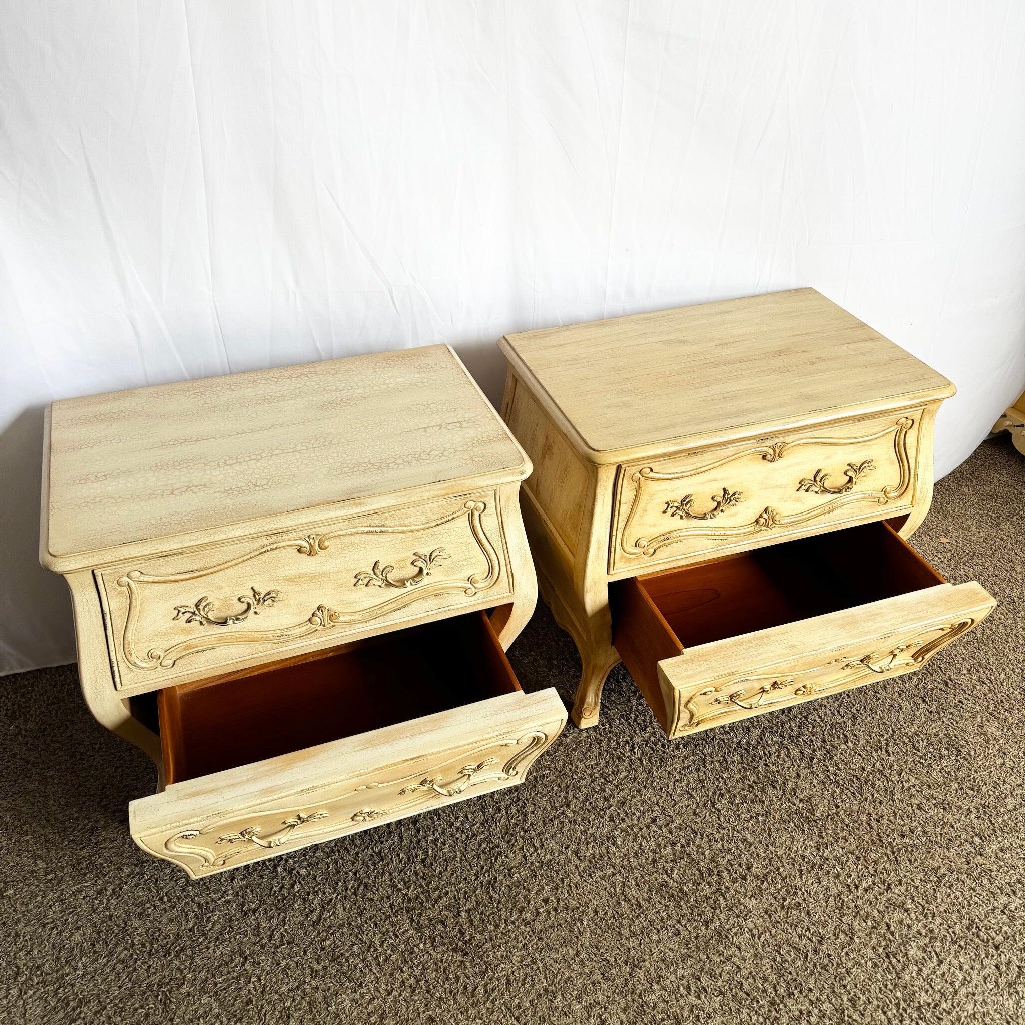Vintage Italian Wooden Bombe Nighstands/Commodes With Crackle Finish - A Pair For Sale 2