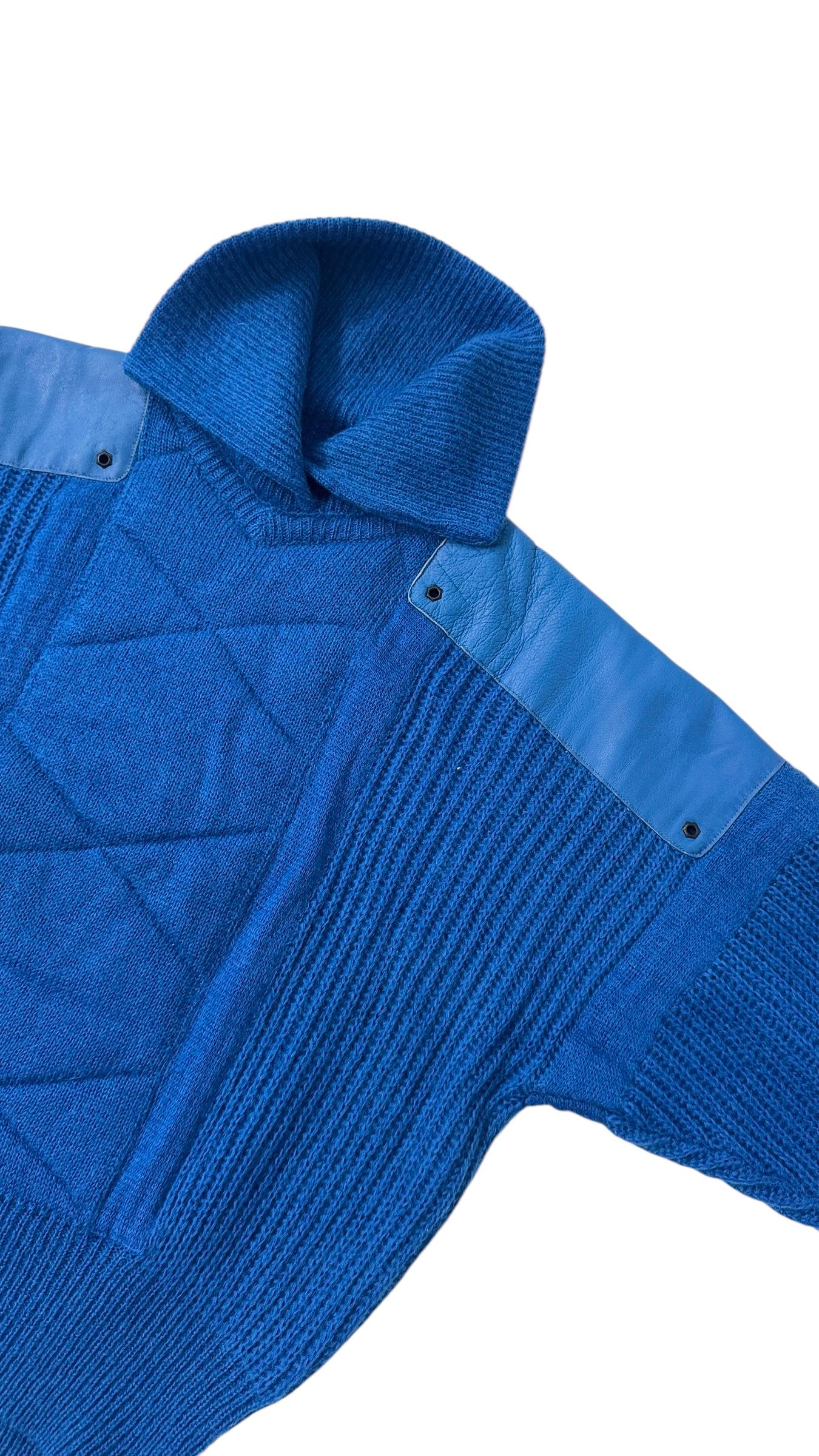 Vintage Italian Wool Sweater with Quilted Panel and Leather Shoulder Inserts For Sale 6