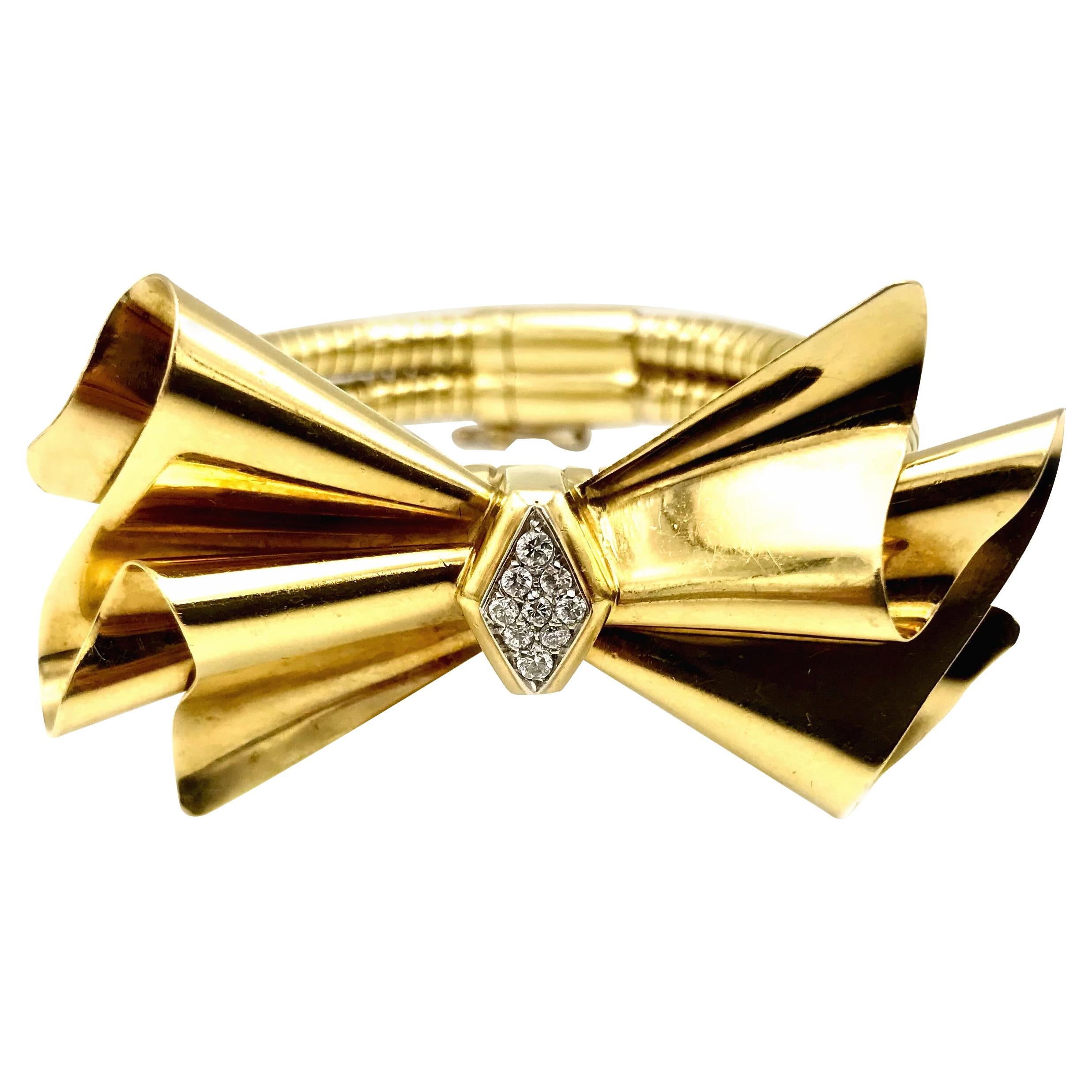 Vintage Italian Yellow Gold Diamond Tubogas Bow Bracelet