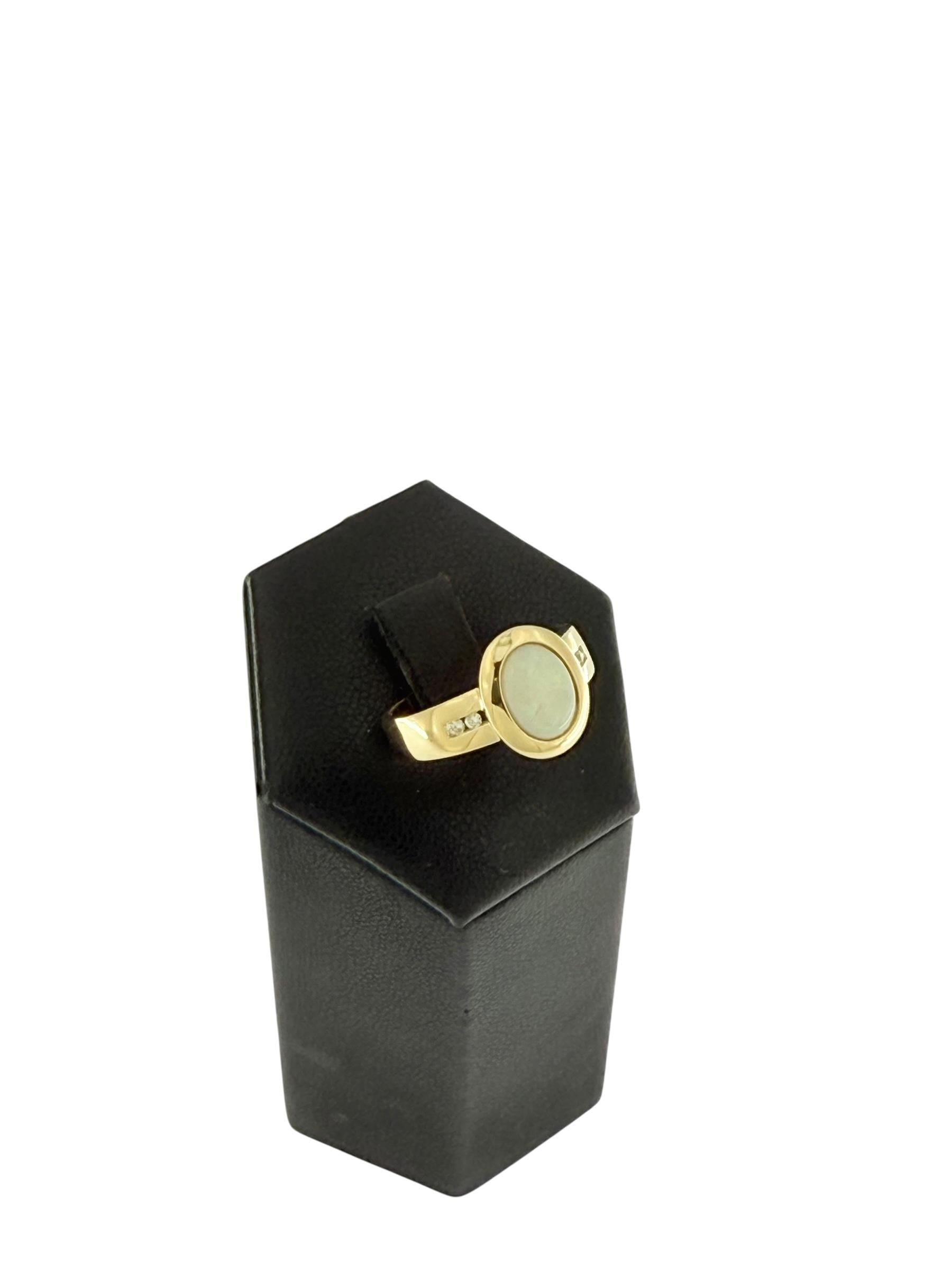 da uomo o donna Anello vintage in oro giallo italiano con opale e diamanti in vendita