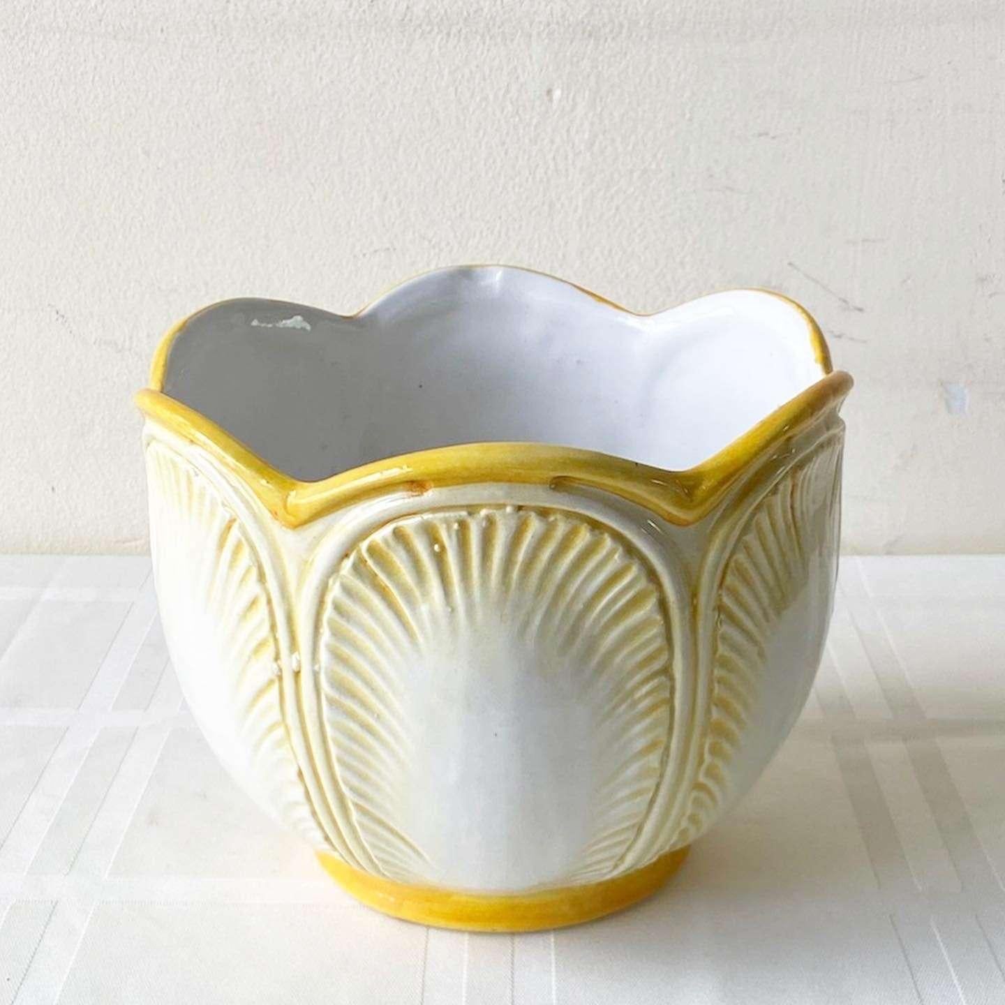 Vintage Italian Yellow Leaf Ceramic Planter In Good Condition For Sale In Delray Beach, FL