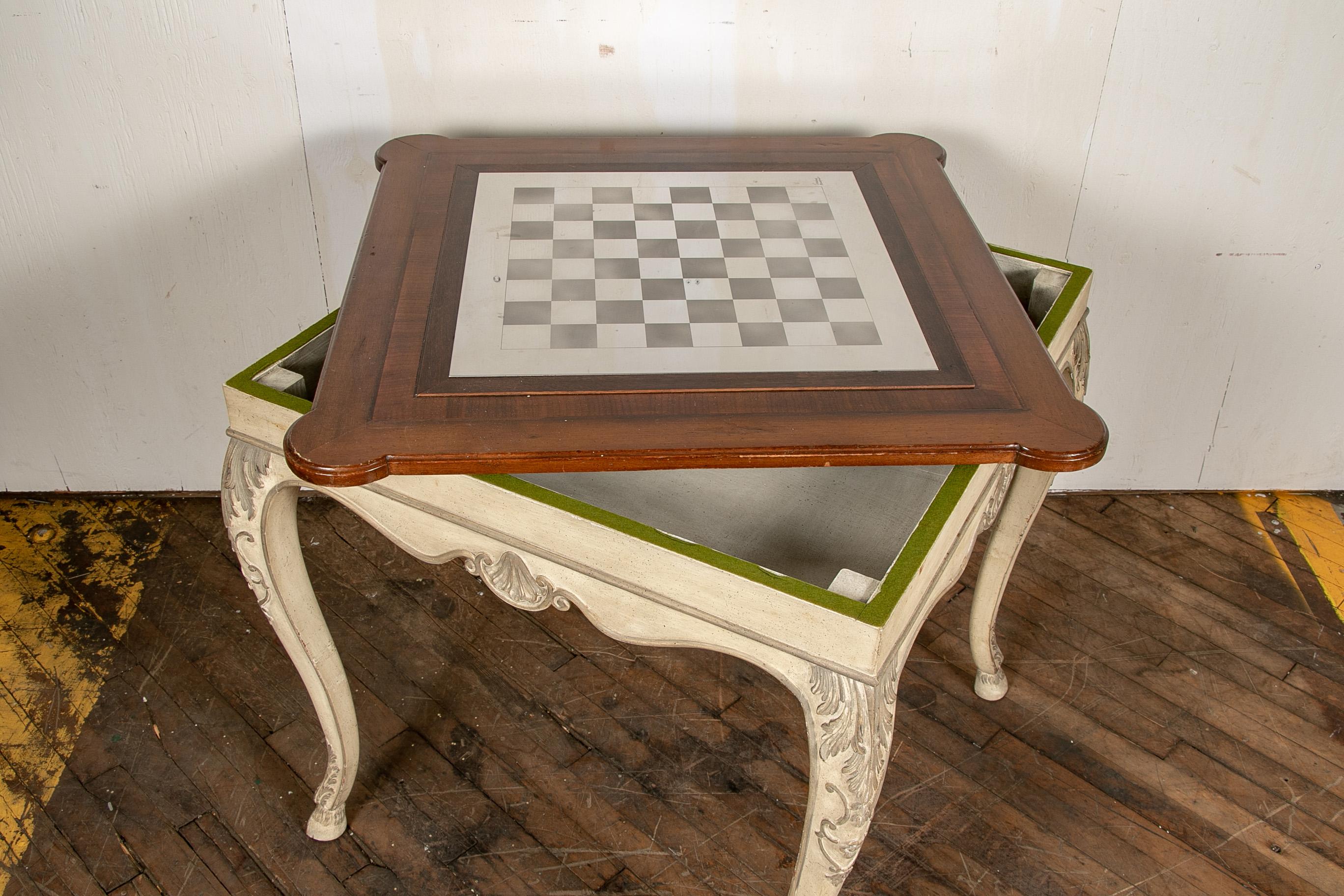 Vintage Italianate Games Table with Designer Chess Board and Cenedese Murano Gla In Good Condition In Bridgeport, CT