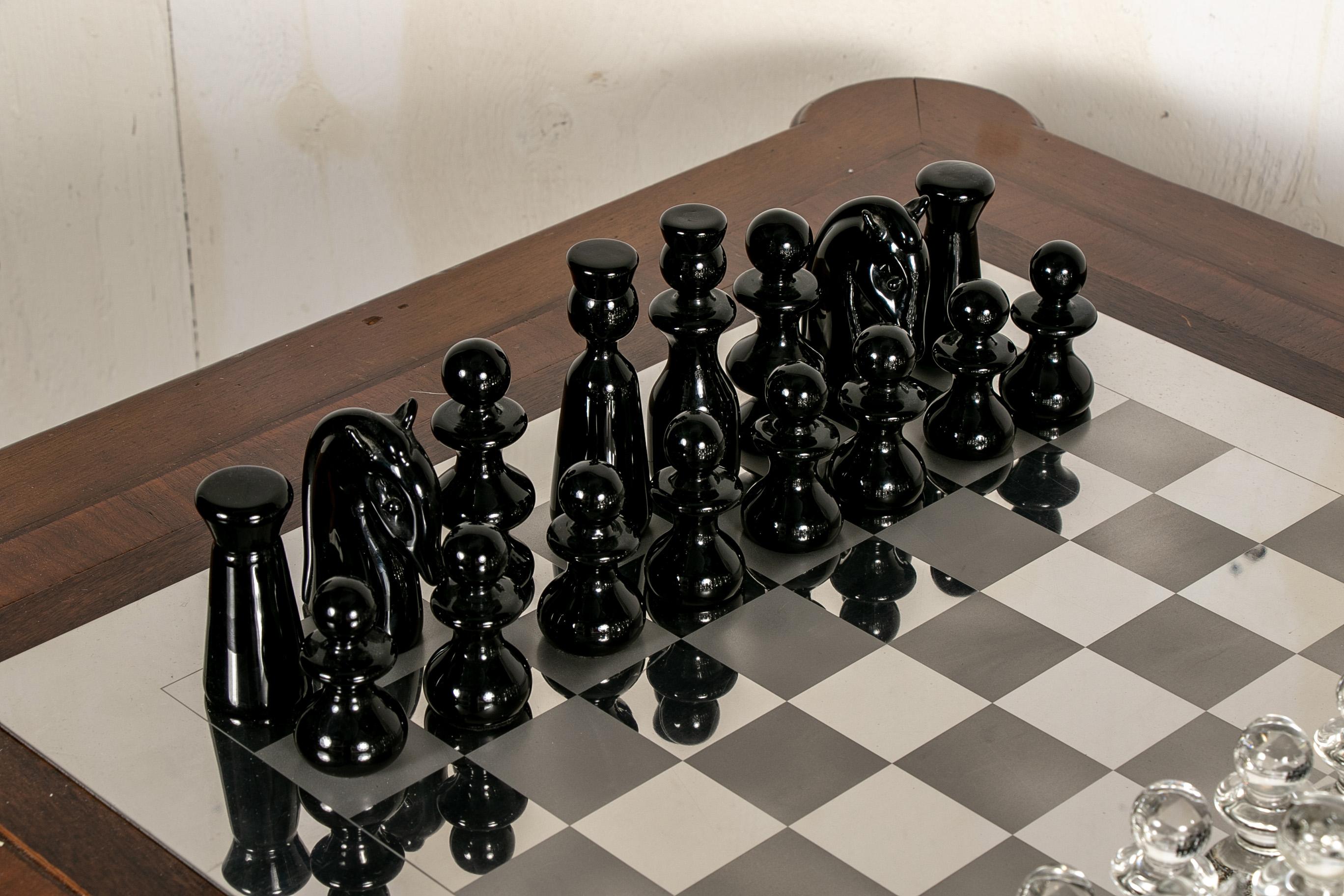Vintage Italianate Games Table with Designer Chess Board and Cenedese Murano Gla 3