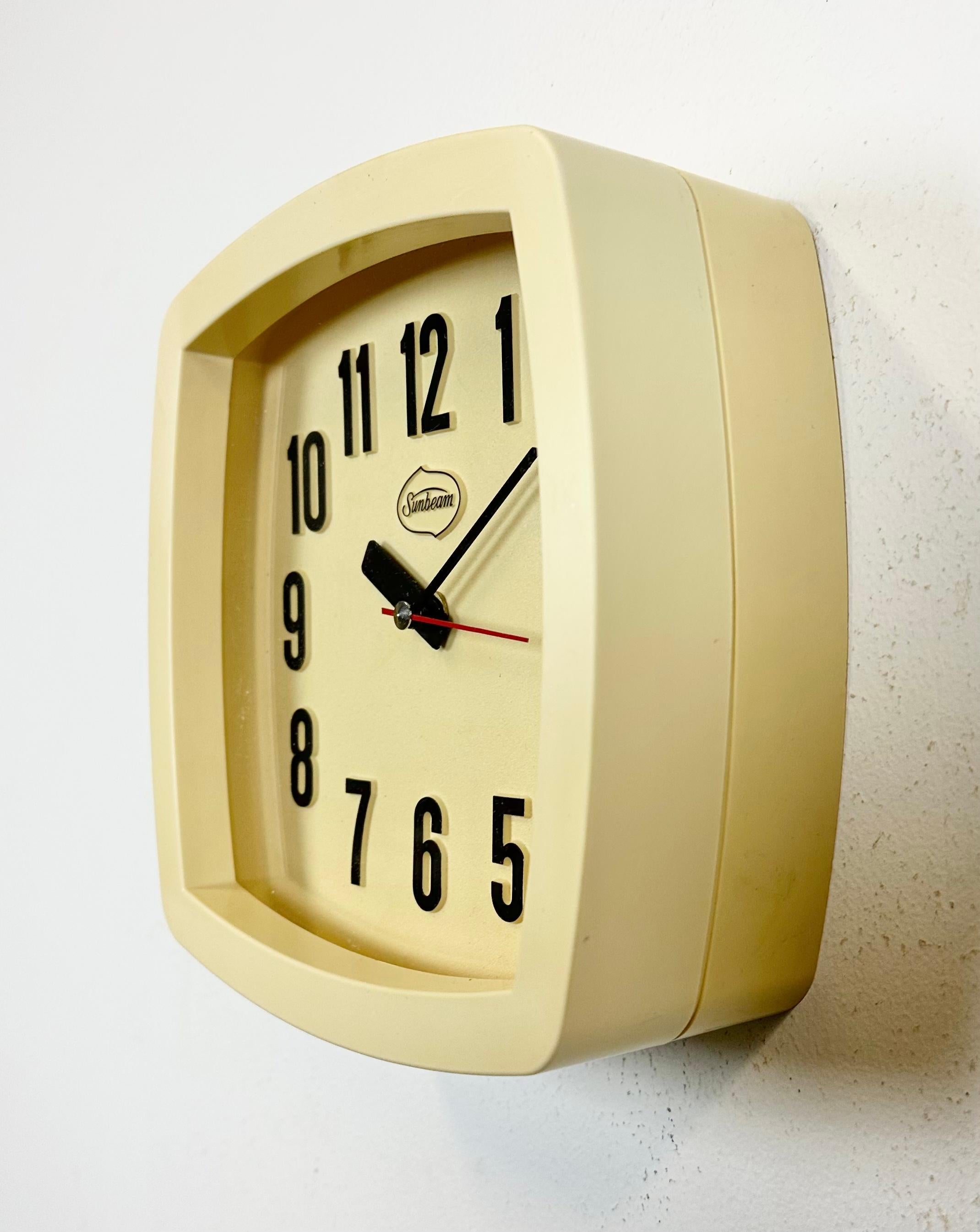 Industrial Vintage Italian Beige Bakelite Wall Clock from Sunbeam, 1970s