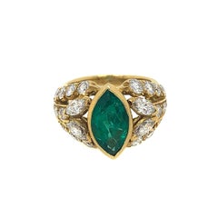 Vintage Italy 1960 18 Karat Gold Ring 1.50 Carat Marquis and Round Cut Diamonds