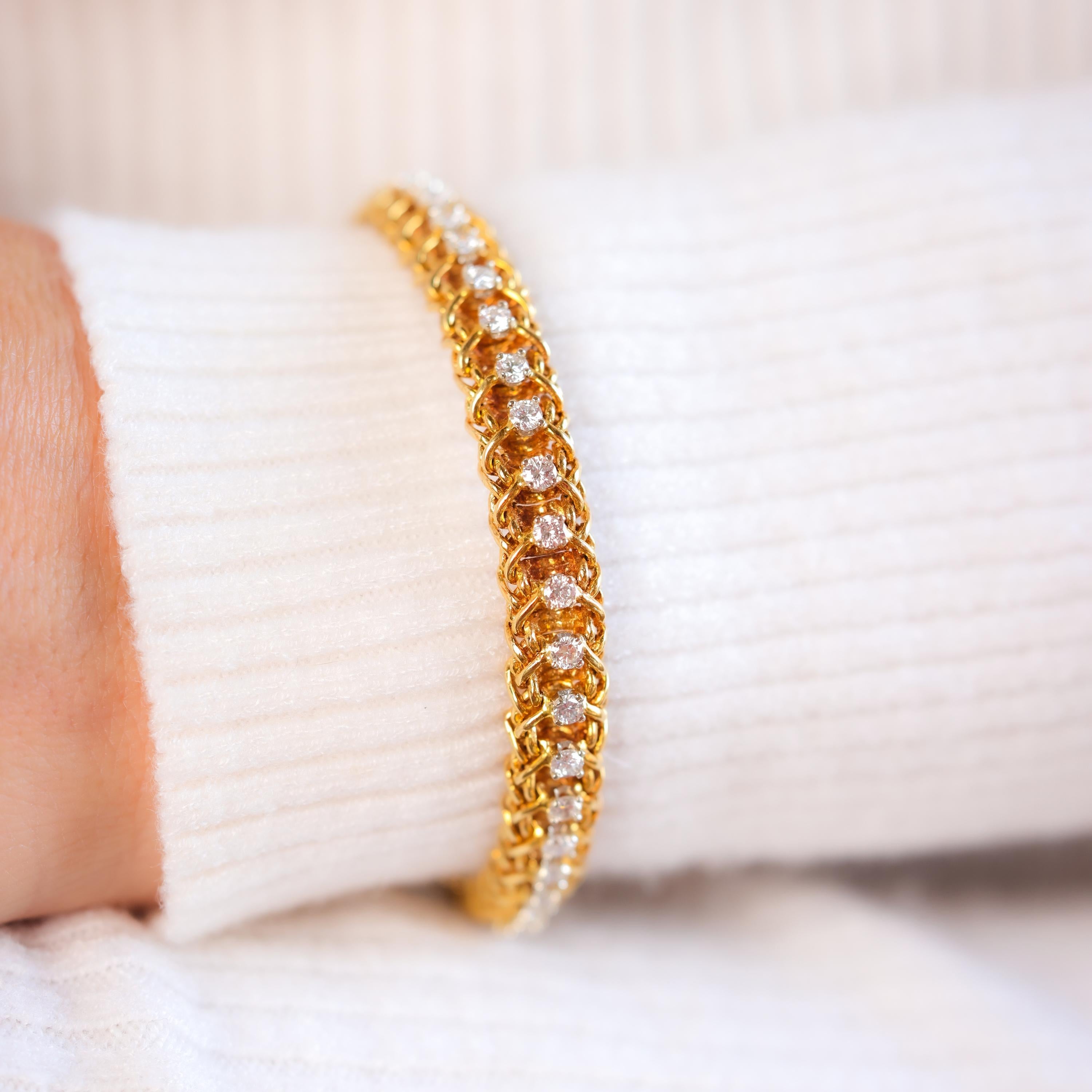 Armband aus 18 Karat Gelbgold mit 2,5 Karat Diamanten, Italien, Vintage (Brillantschliff)