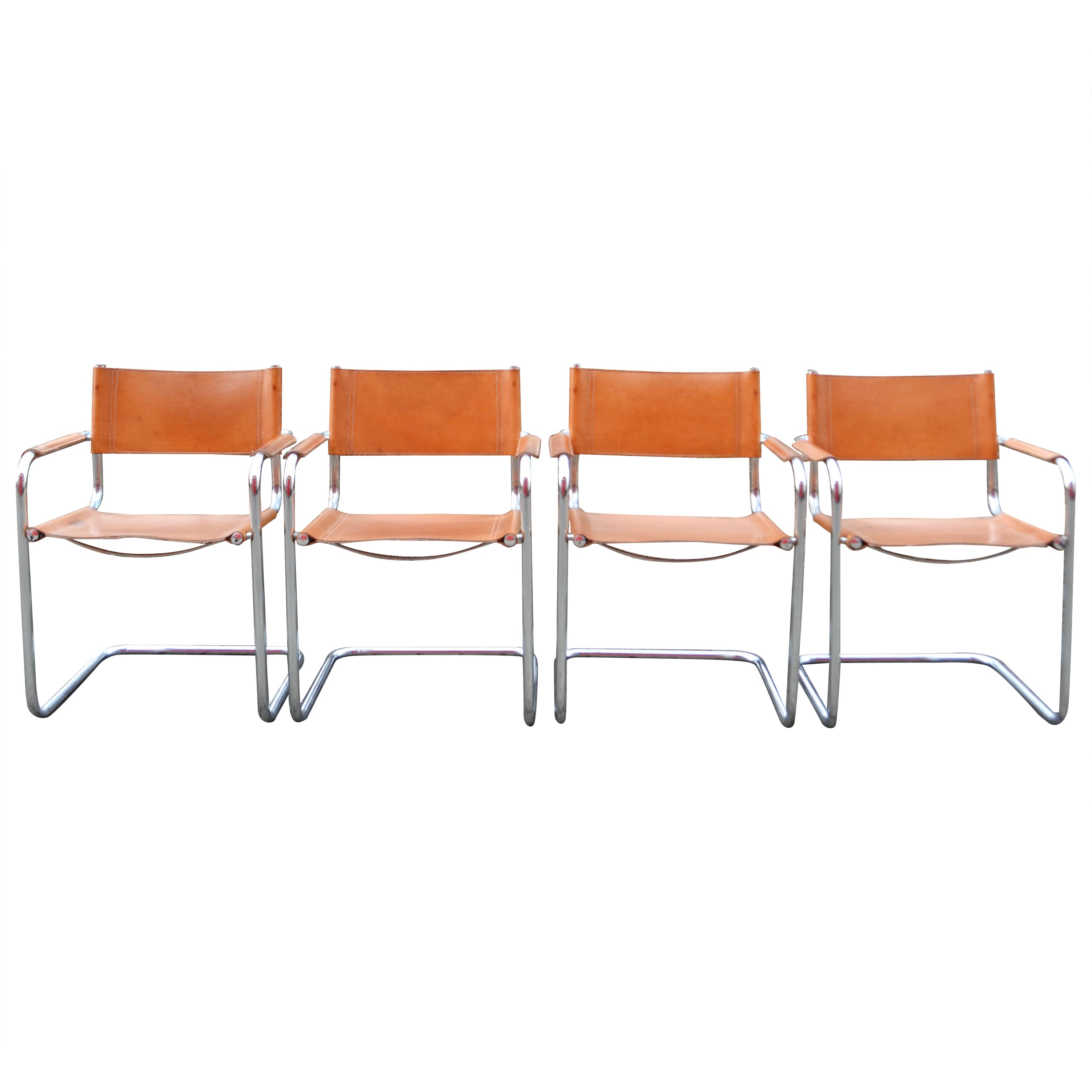 Ensemble de 4 fauteuils cantilever de salle à manger en cuir végétal cognac vintage Italie