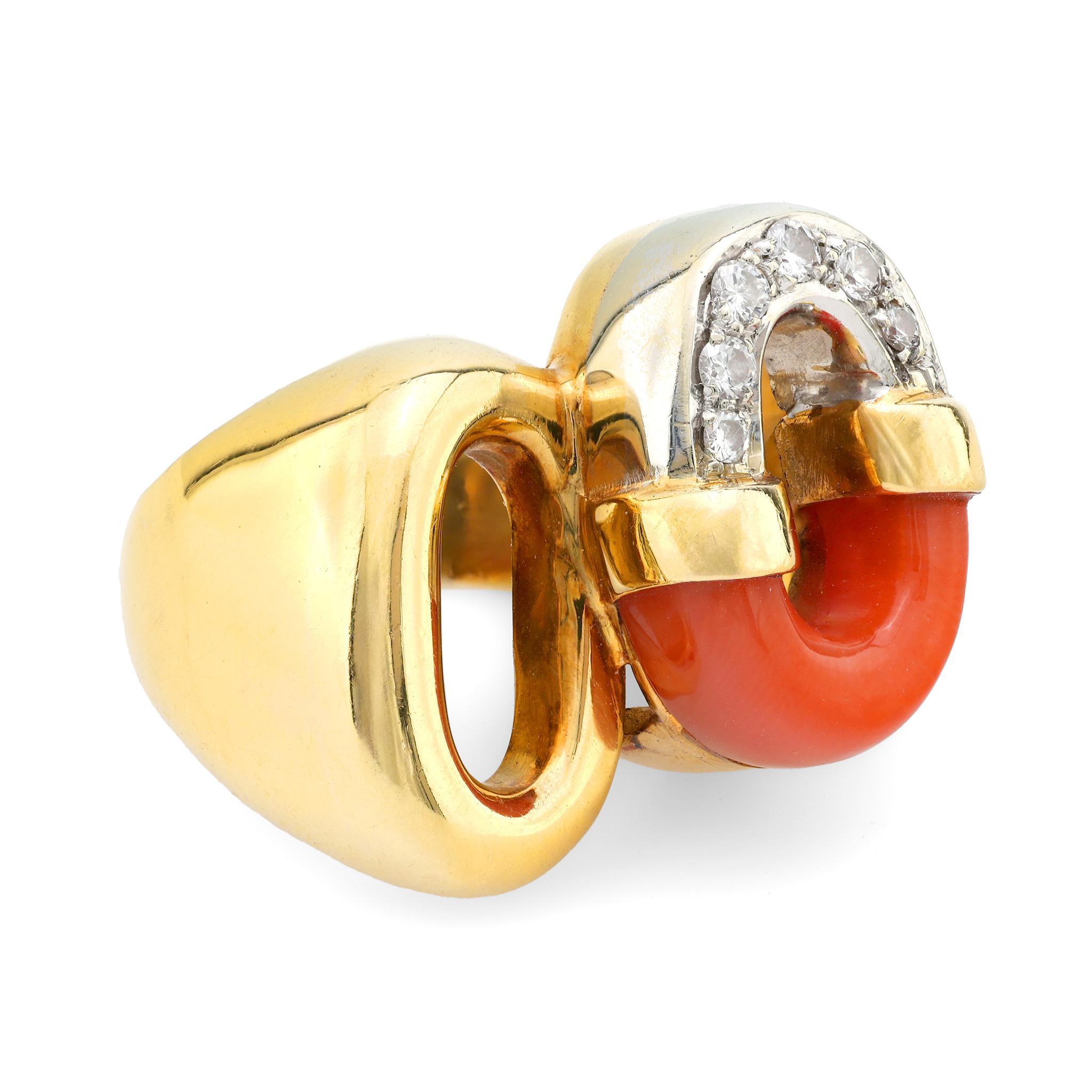 Italienischer Diamant-Korallen-Cocktailring aus 18 Karat Gold (Moderne)