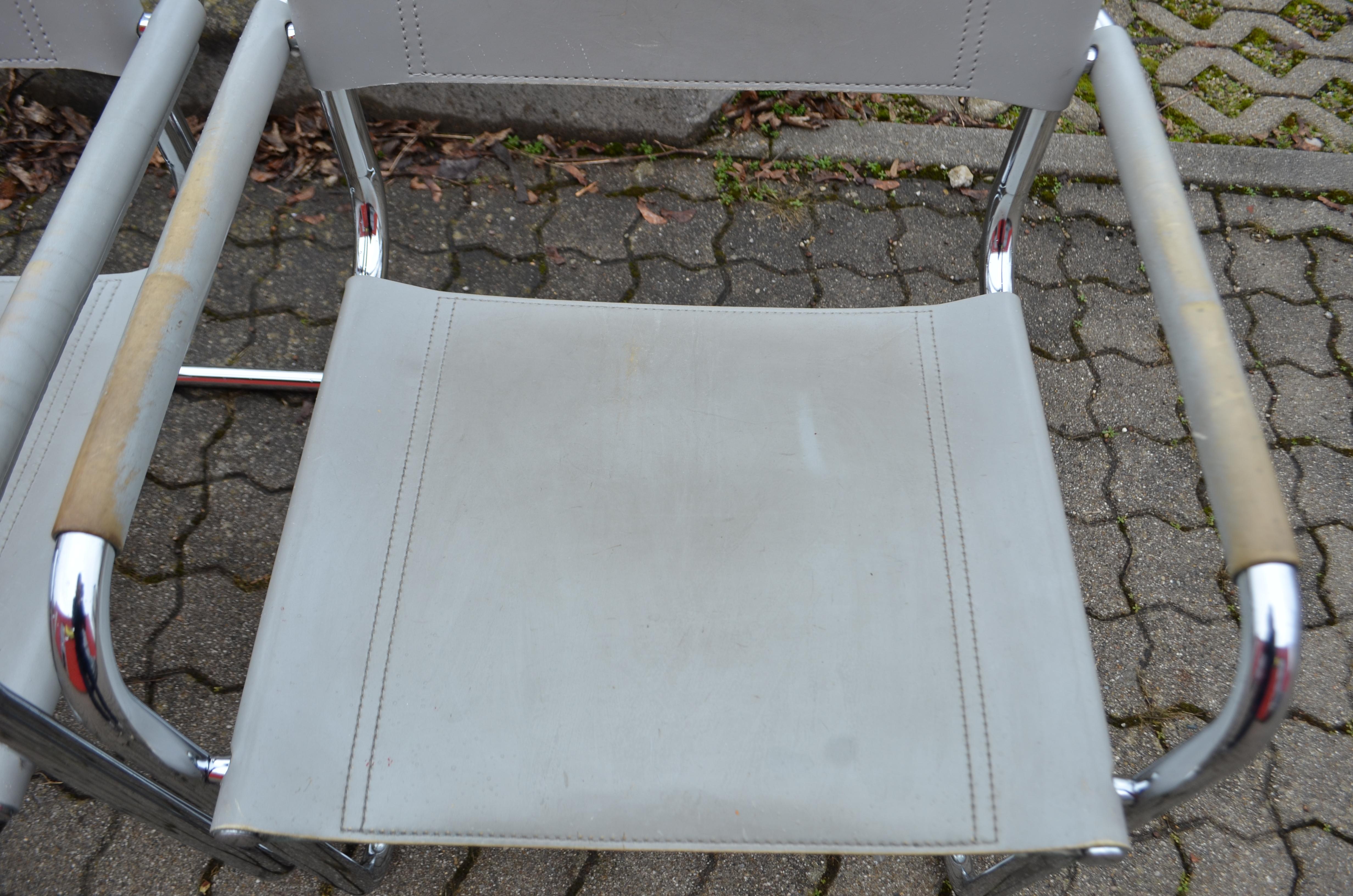 Vintage Italy Light Grey Leather Dining Chairs Armchairs Cantilever Set of 4 en vente 8