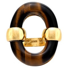 Vintage Italy tiger
s eye 18k yellow gold cocktail ring