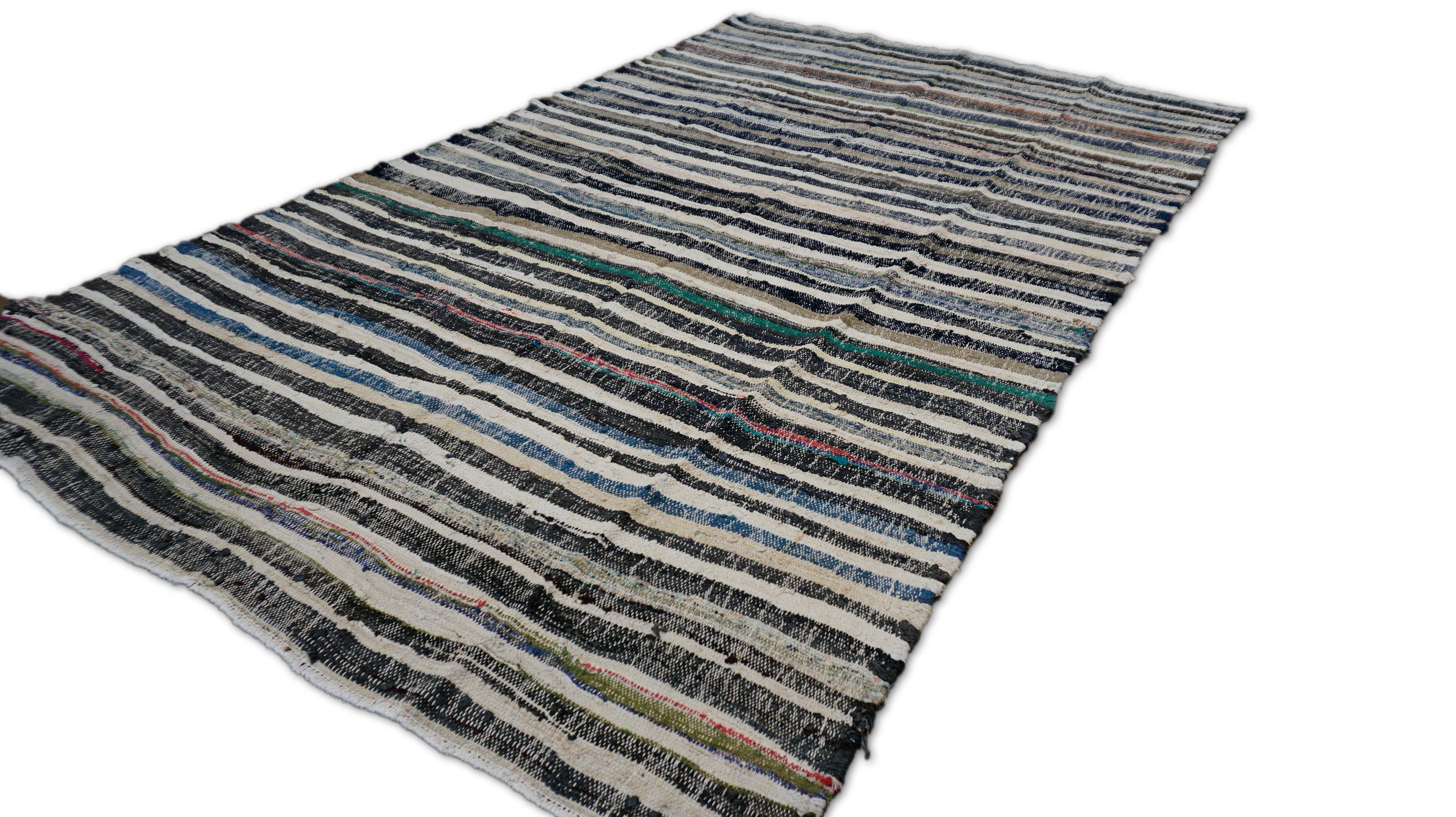 Moderno Kilim vintage a righe avorio e carbone 5'9''x9'5'' in vendita
