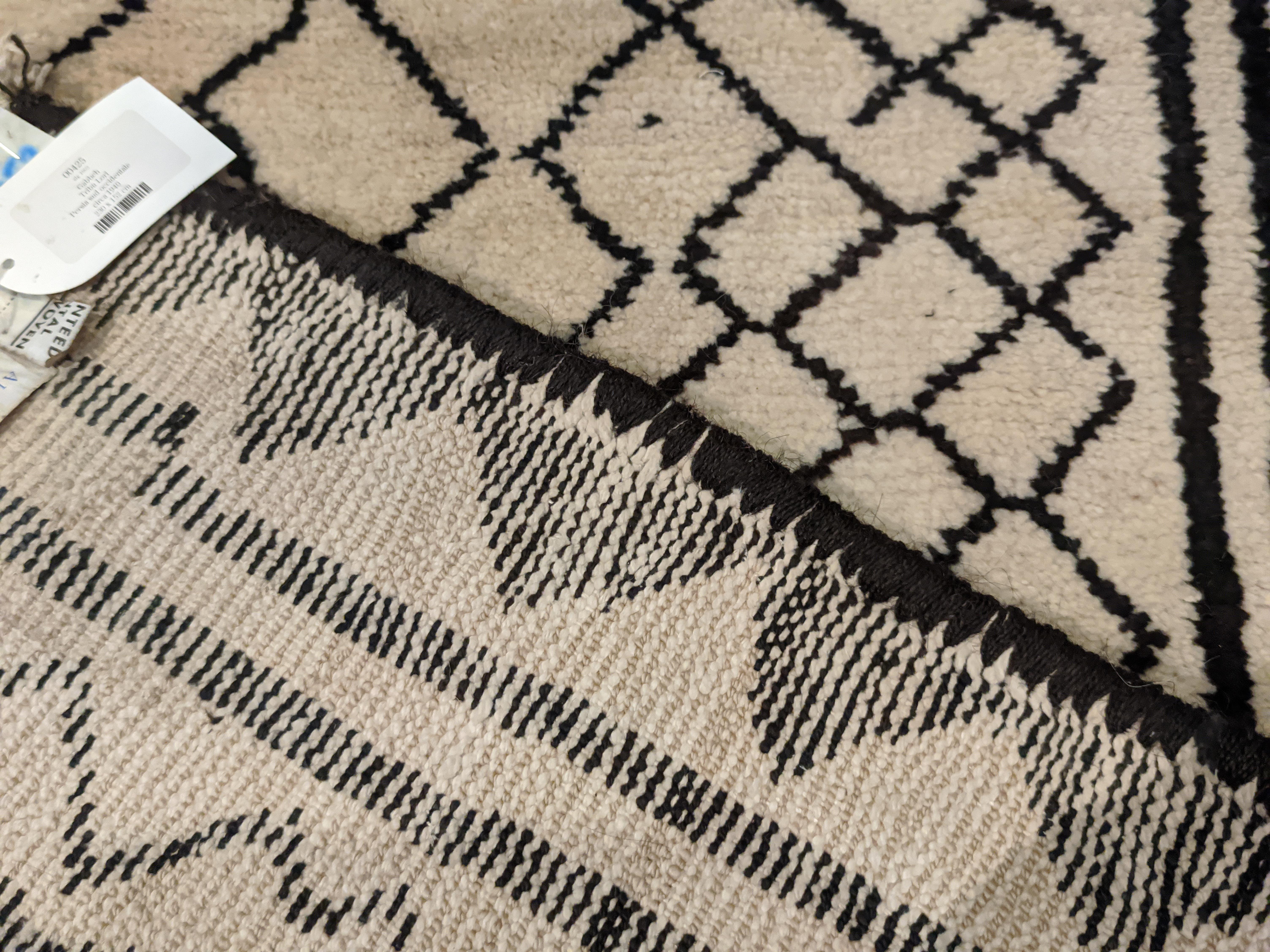 Wool Vintage Ivory/Black Geometric Design Tribal Rug For Sale