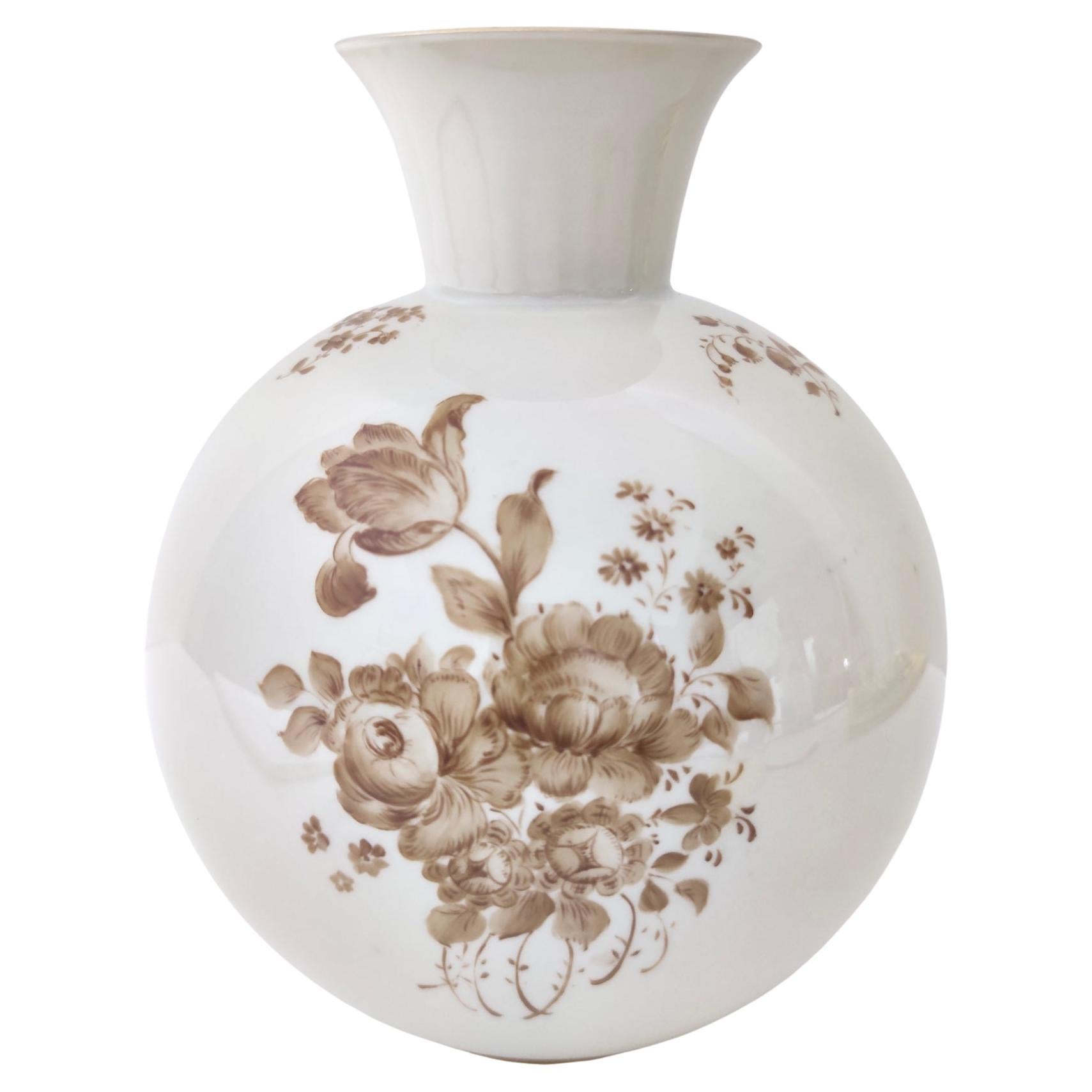 Vase vintage en céramique ivoire avec détails floraux Brown par Rosenthal, Italie en vente