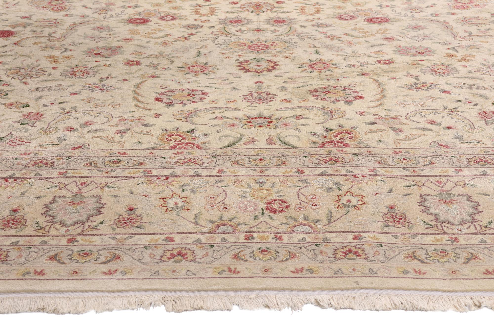 Vintage Ivory Chinese Wool and Silk Tabriz Rug with Traditional Style In Good Condition For Sale In Dallas, TX