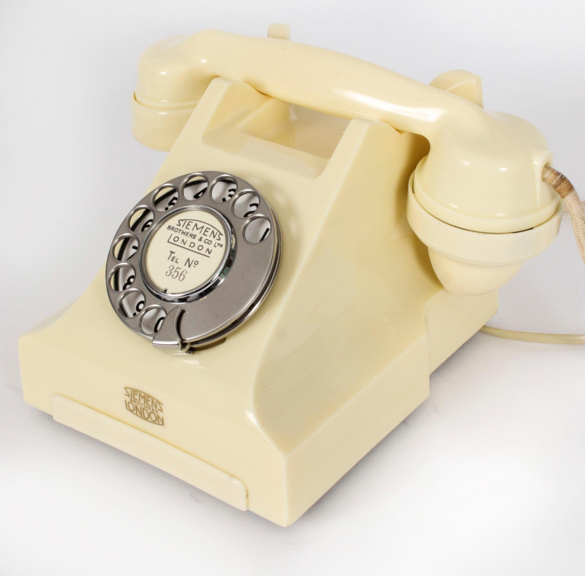 English Vintage 356 Siemens Telephone 1954 Mid 20th Century For Sale