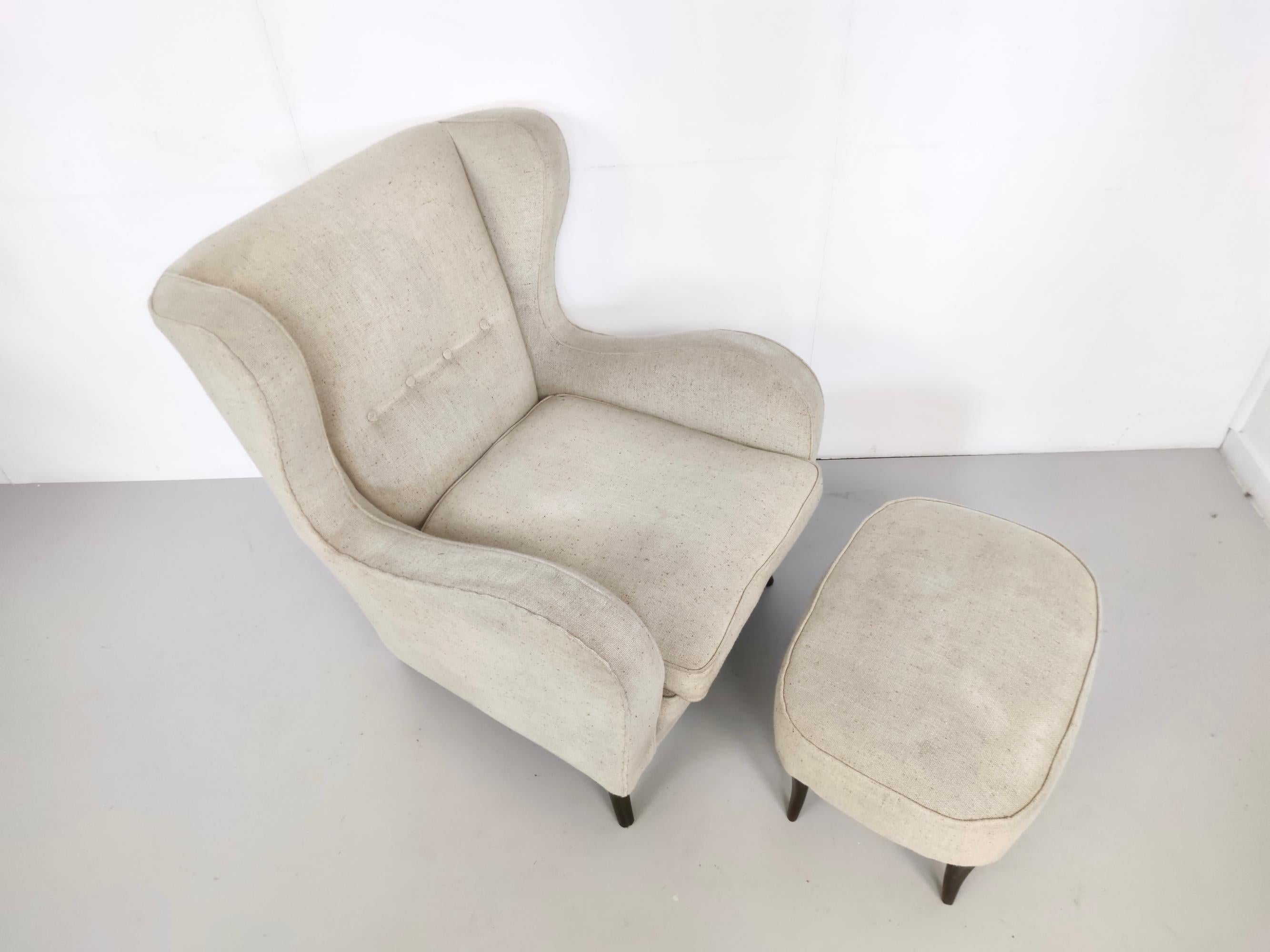 Italian Vintage Ivory Lounge Chair in the Style of Gio Ponti, Italy For Sale