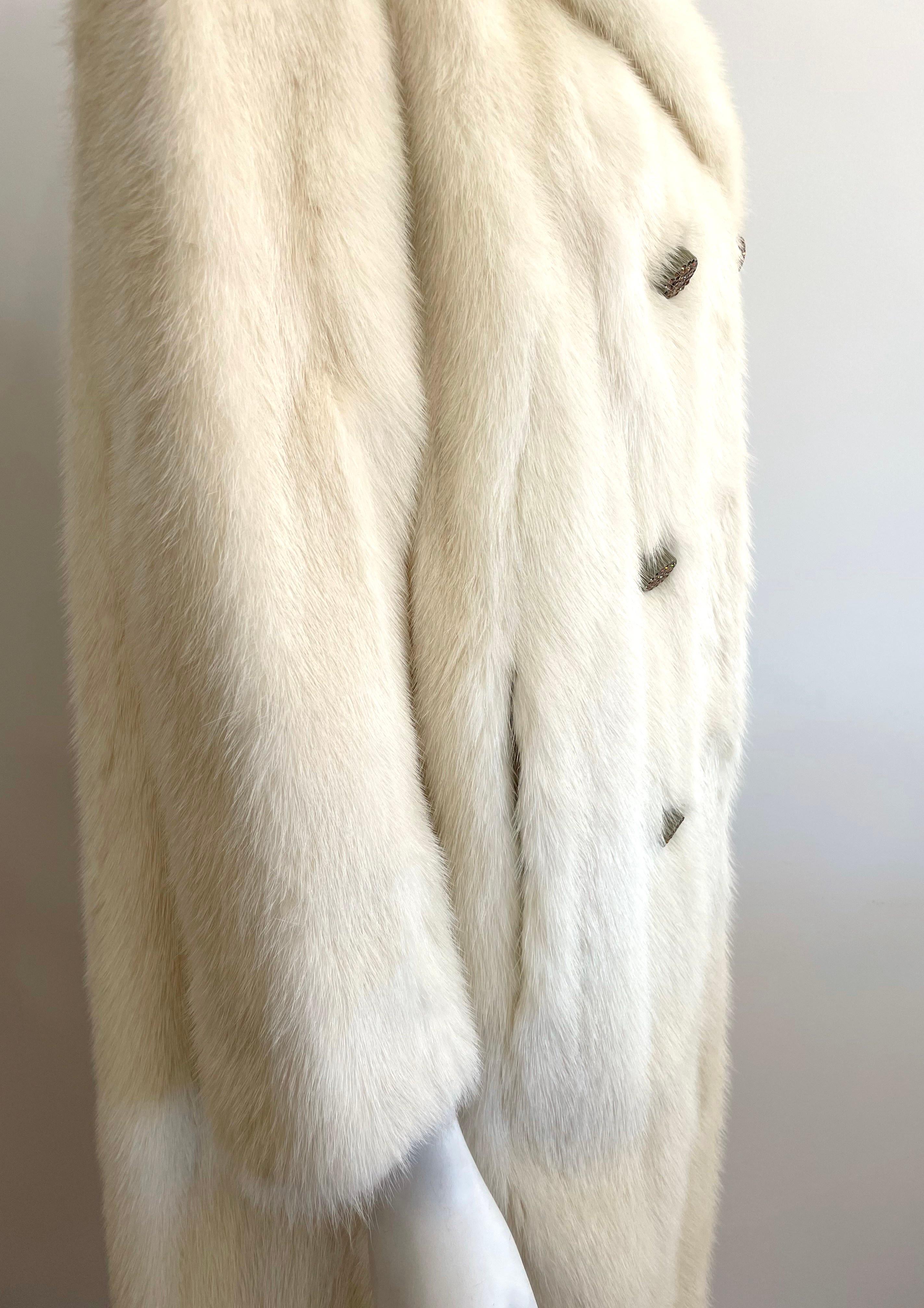 Ivory Mink Coat Classic Cut Double Breasted Jacket  For Sale 2