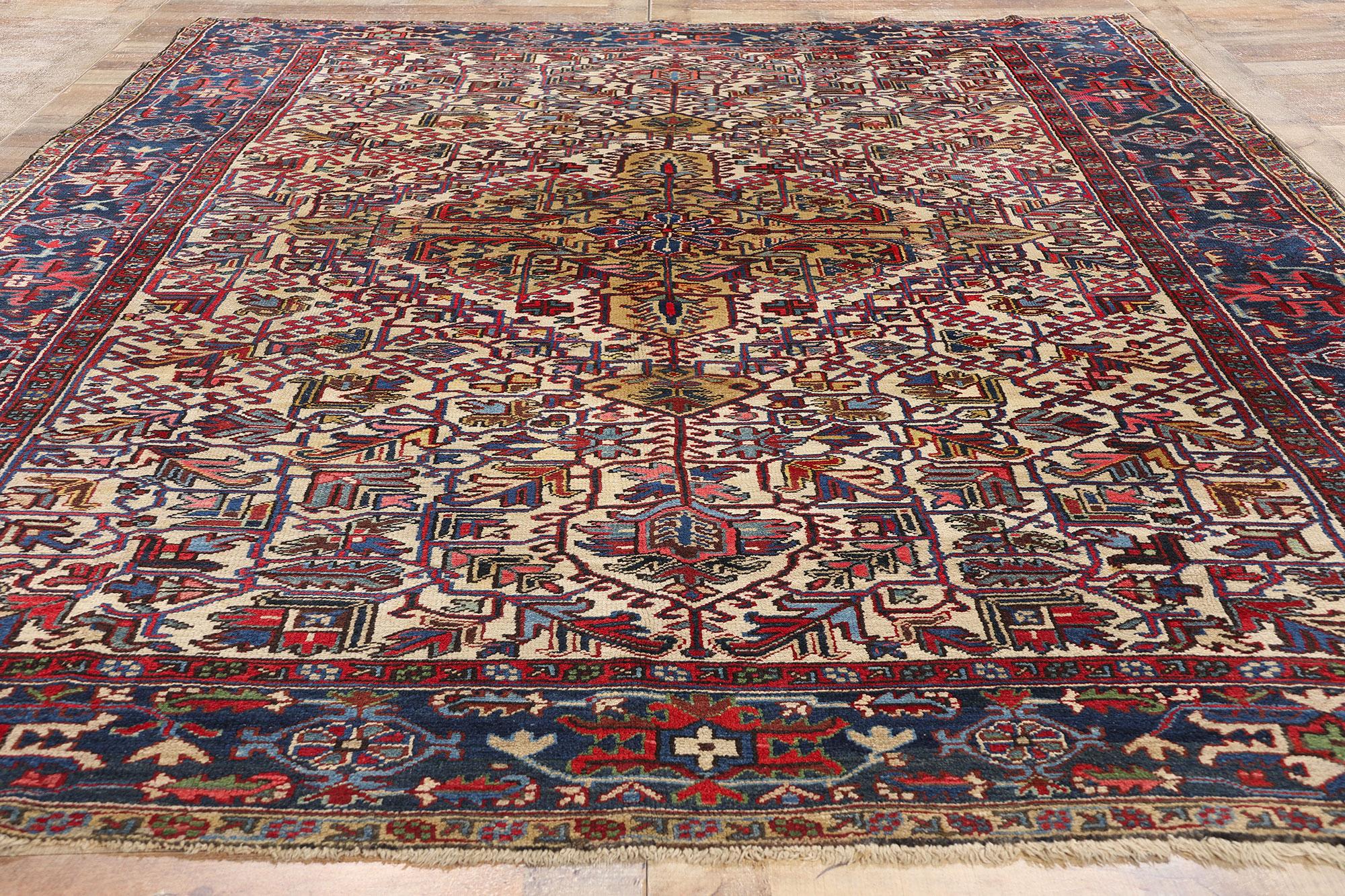 1950's Ivory Persian Heriz Carpet with Traditional Style For Sale 1