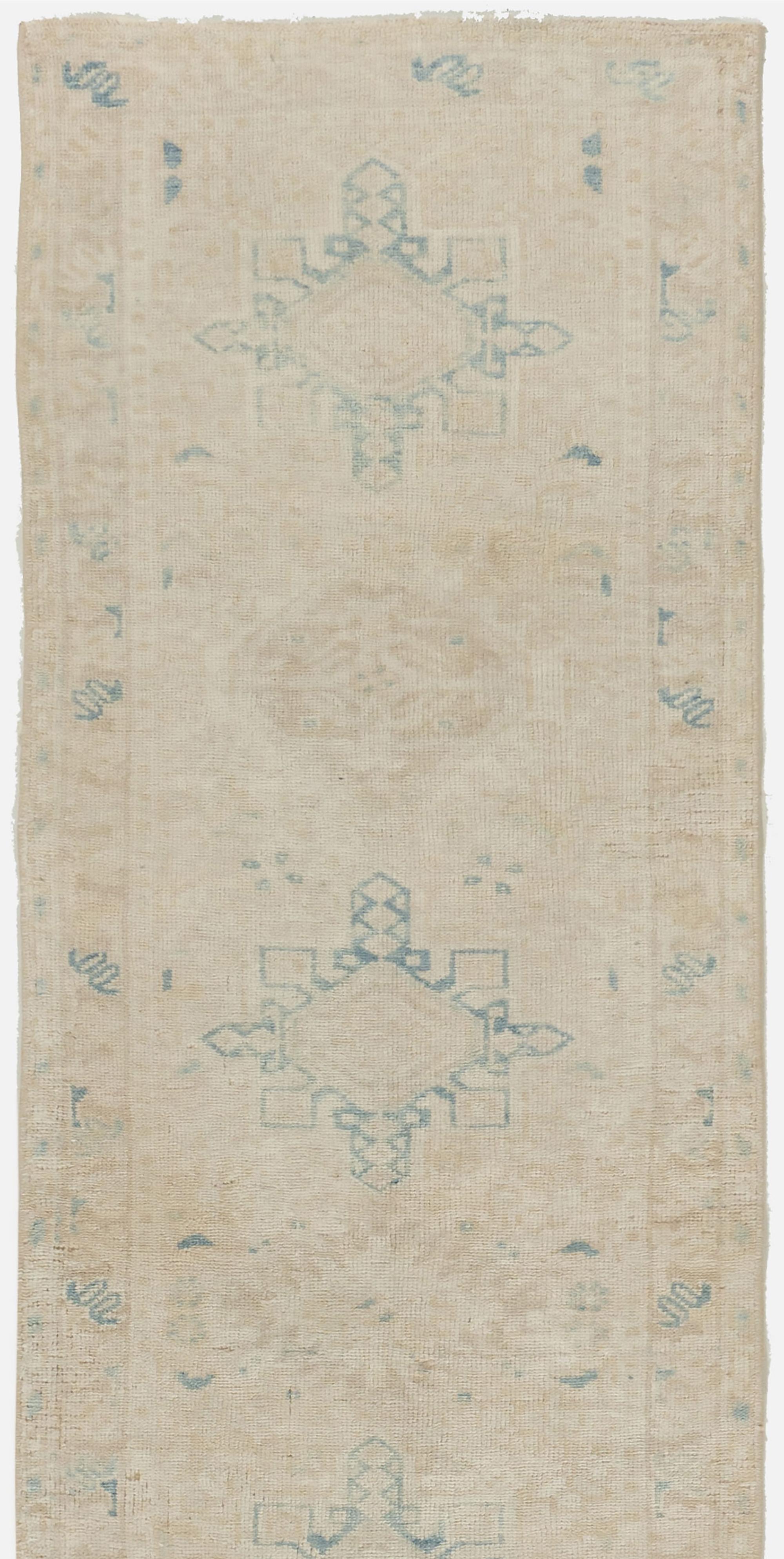Vintage Ivory Persian Heriz Runner 2'6 X 7'11 For Sale 1